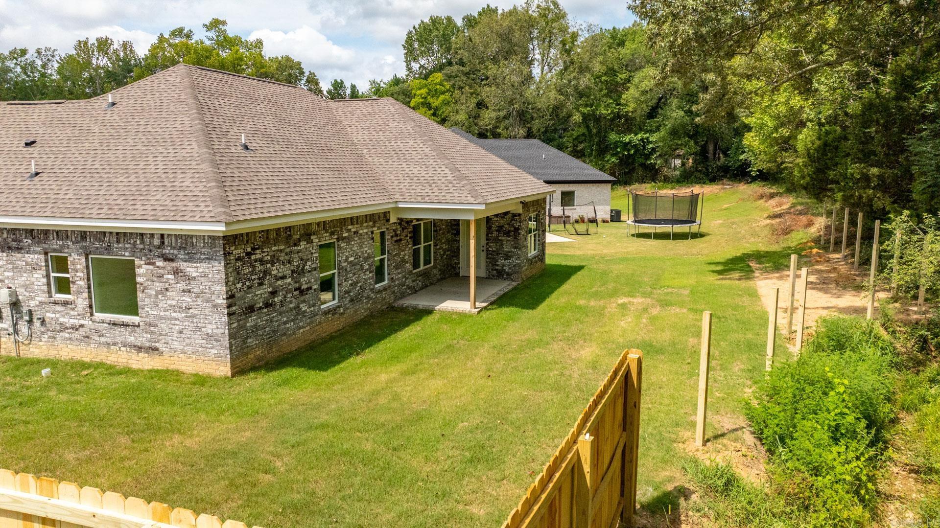 LEWIS COVE - Residential