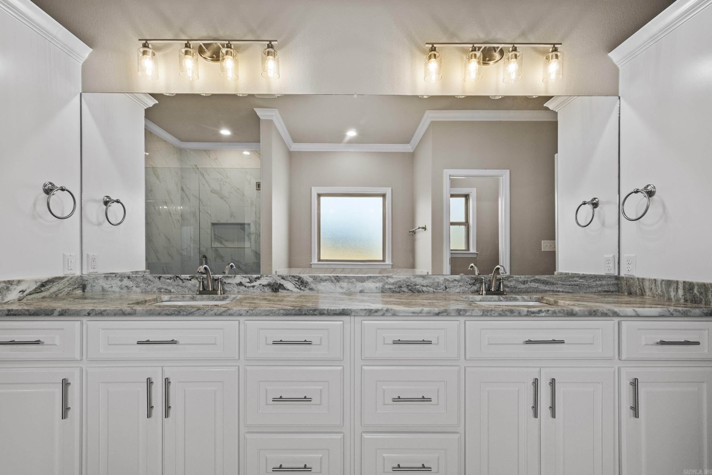 MILLERS GLENN - Residential