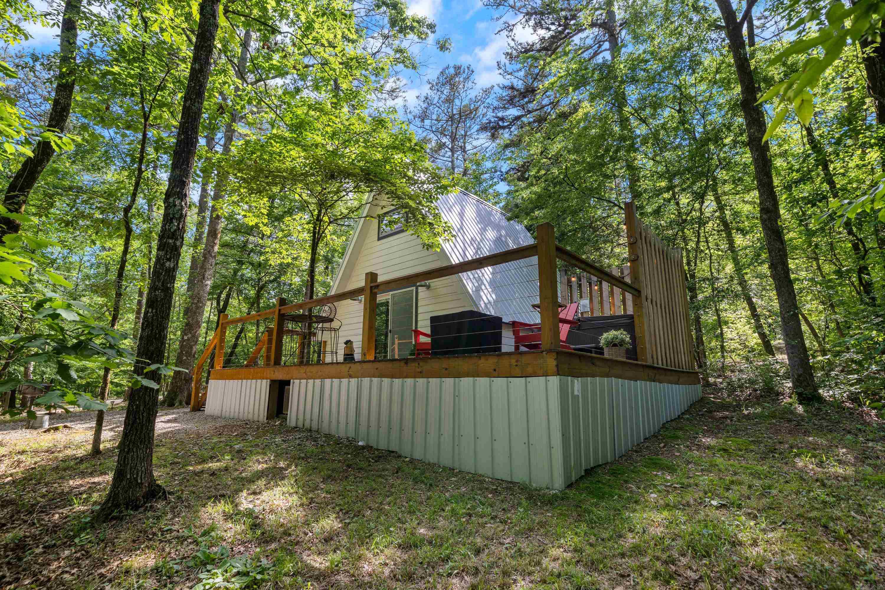 Metes & Bounds - Residential Income