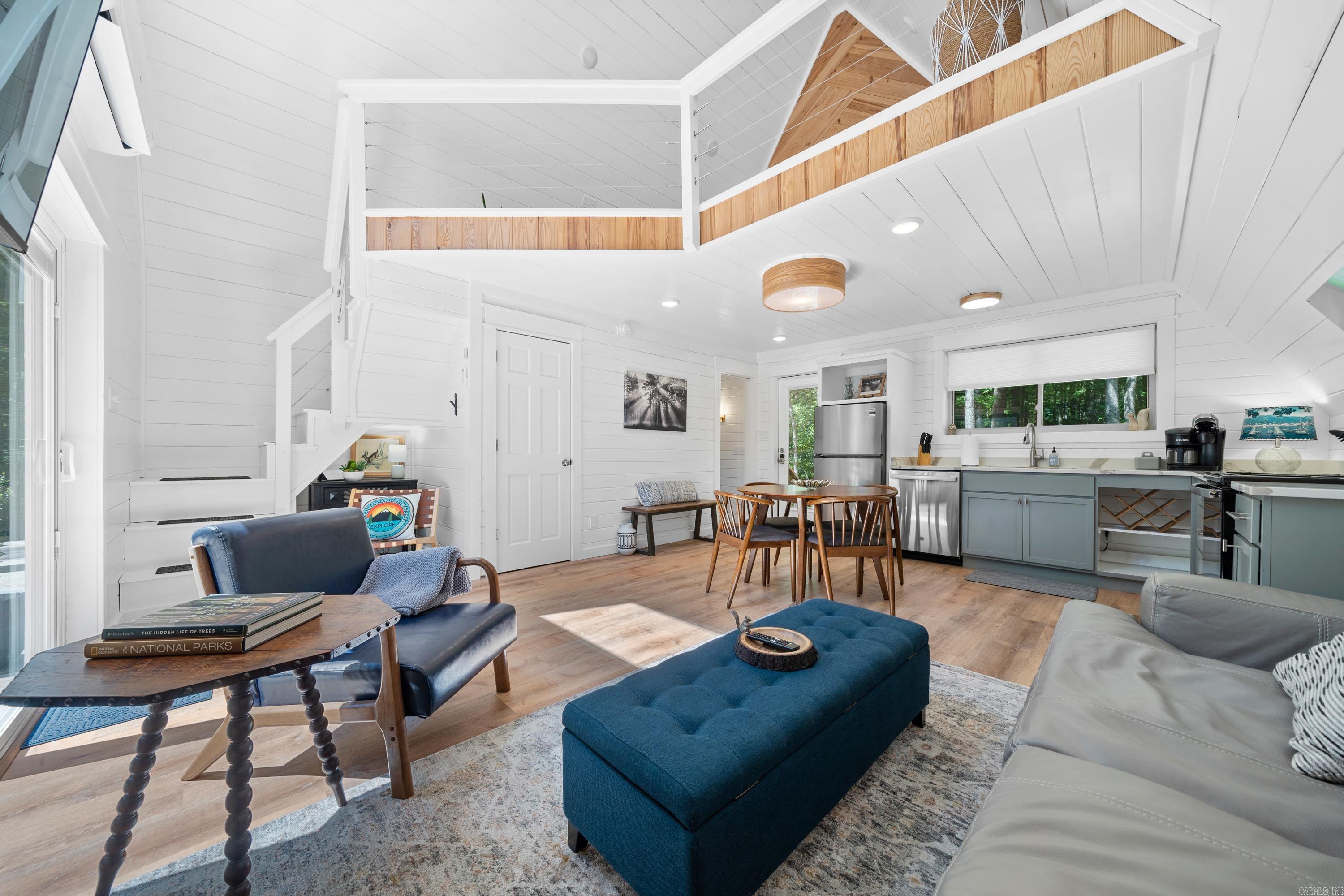 Metes & Bounds - Residential Income