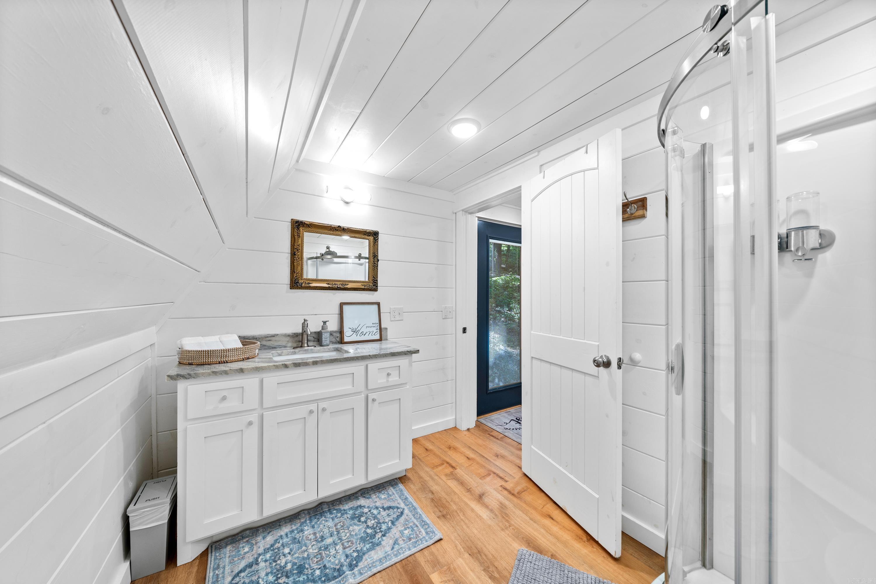 Metes & Bounds - Residential Income