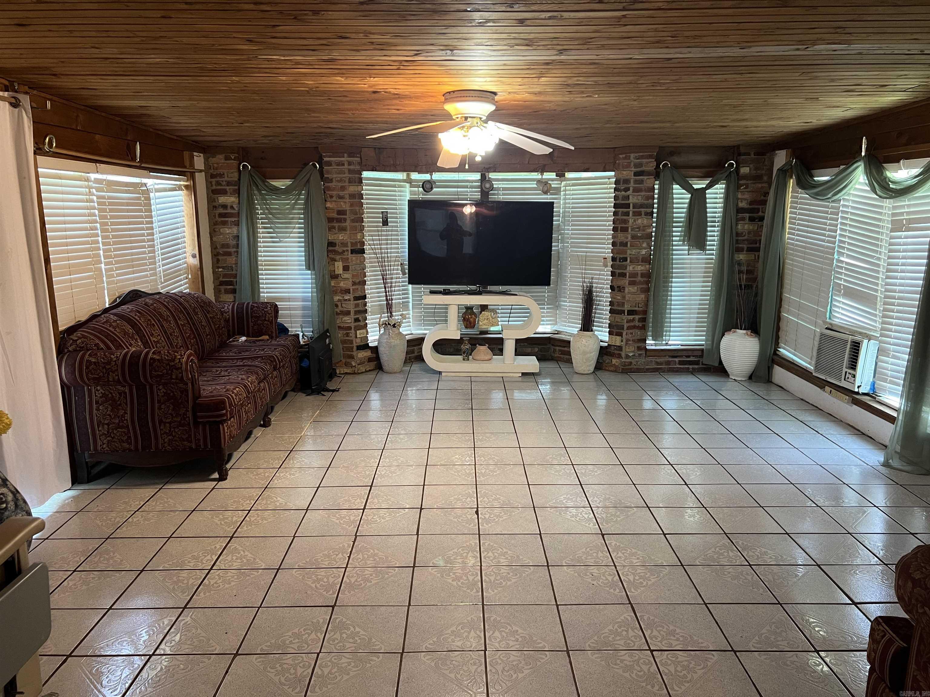 DEQUEEN INDUSTRIAL PARK - Residential