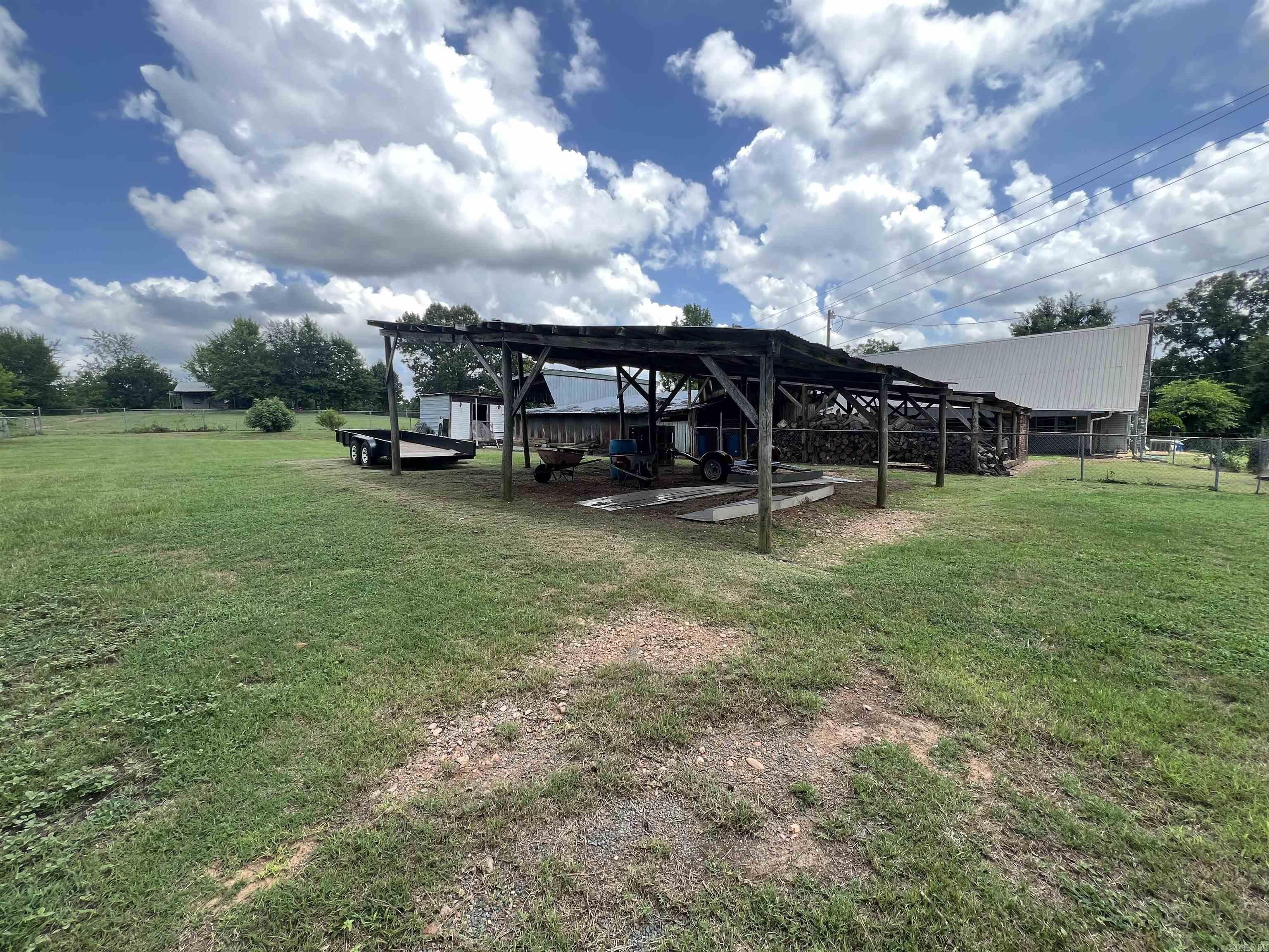 DEQUEEN INDUSTRIAL PARK - Residential