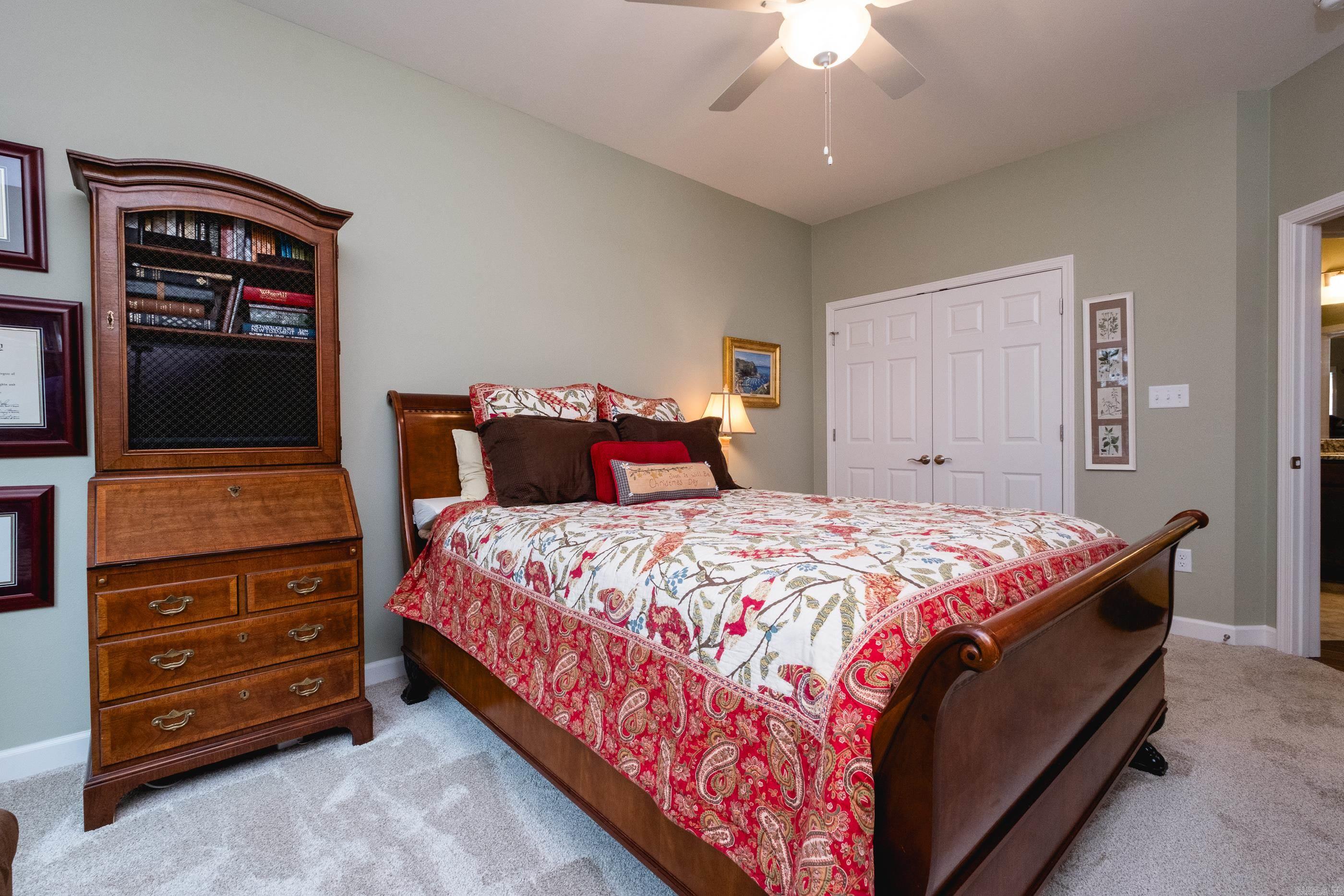 MOUNTAIN TERRACE ESTATES TOWNHOM - Residential