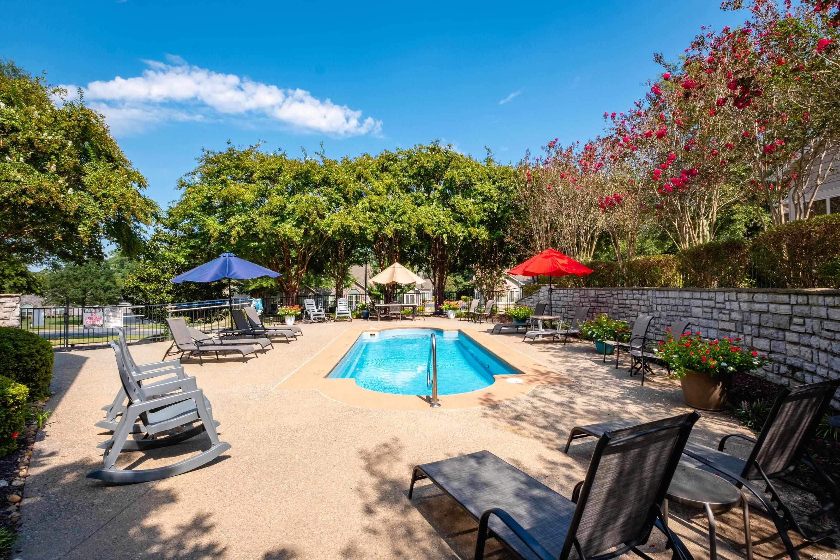 MOUNTAIN TERRACE ESTATES TOWNHOM - Residential