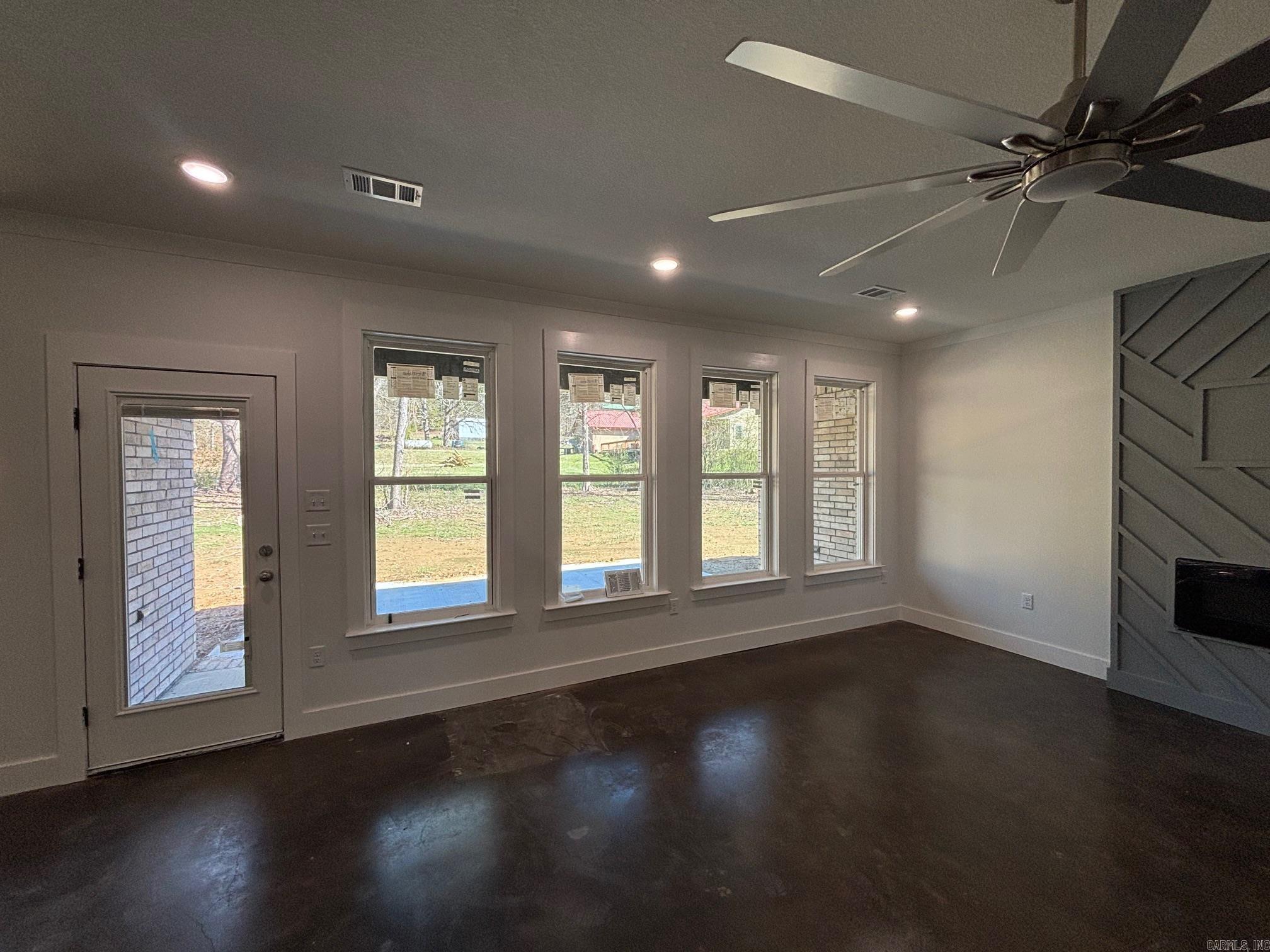 RIDGE VIEW - Residential