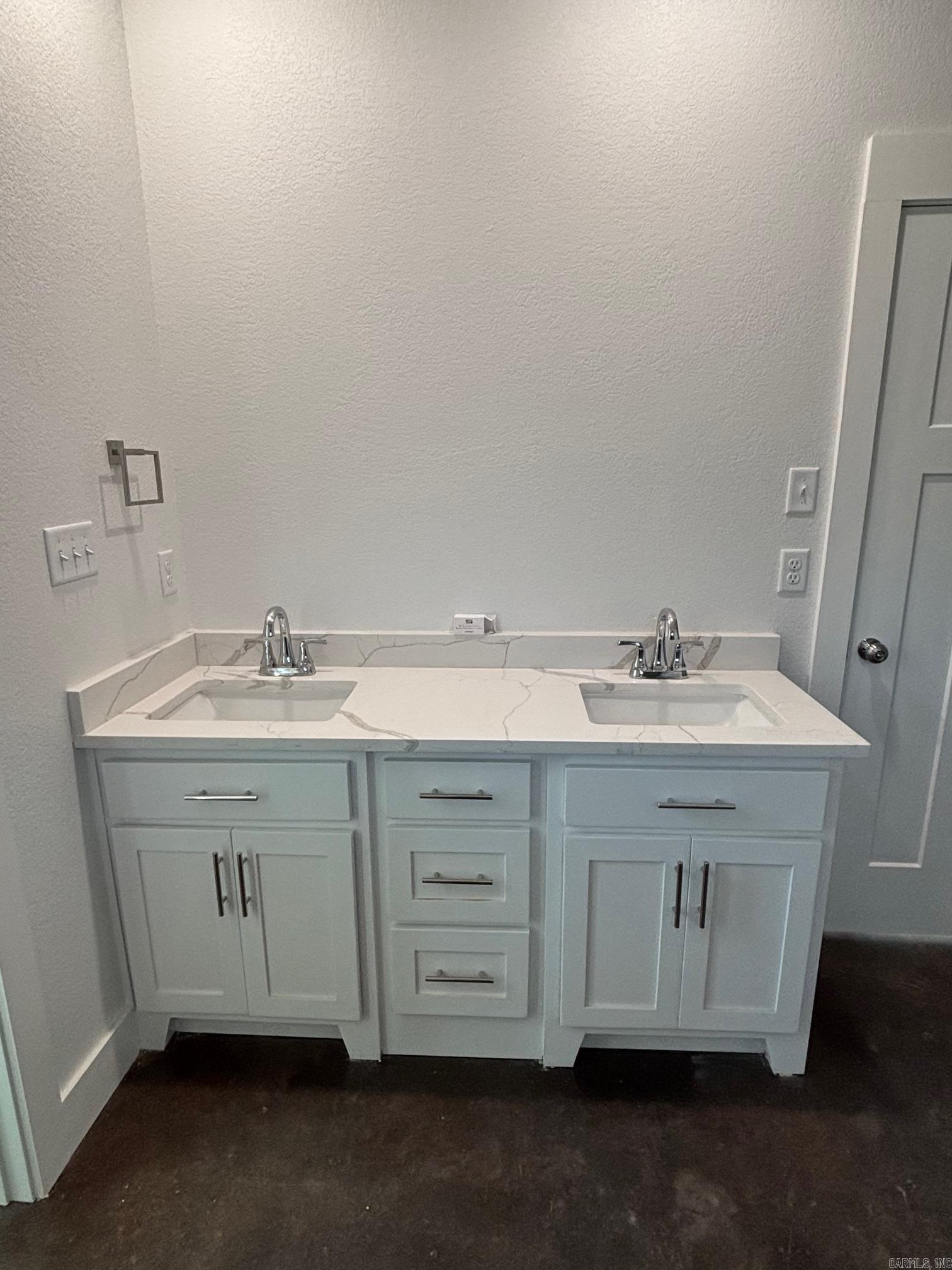 RIDGE VIEW - Residential