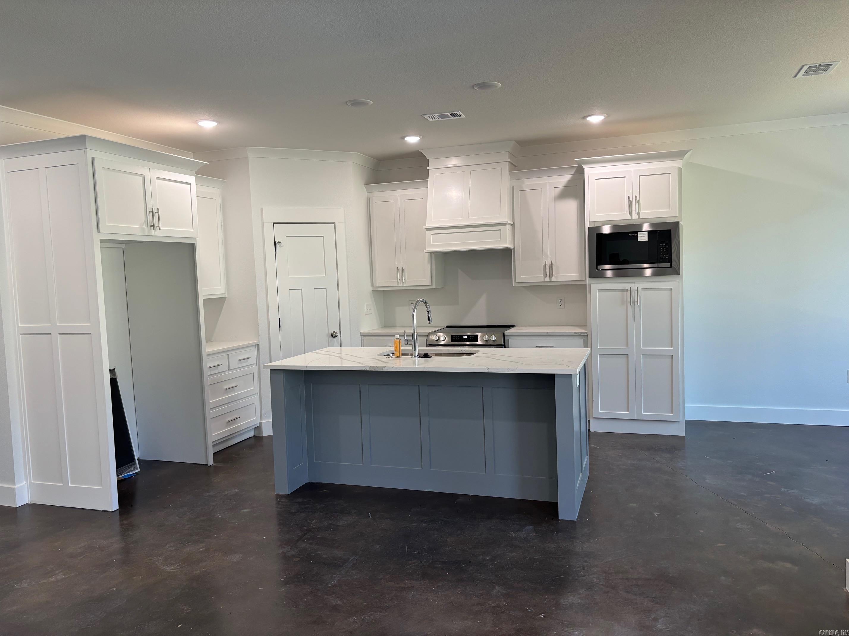 RIDGE VIEW - Residential