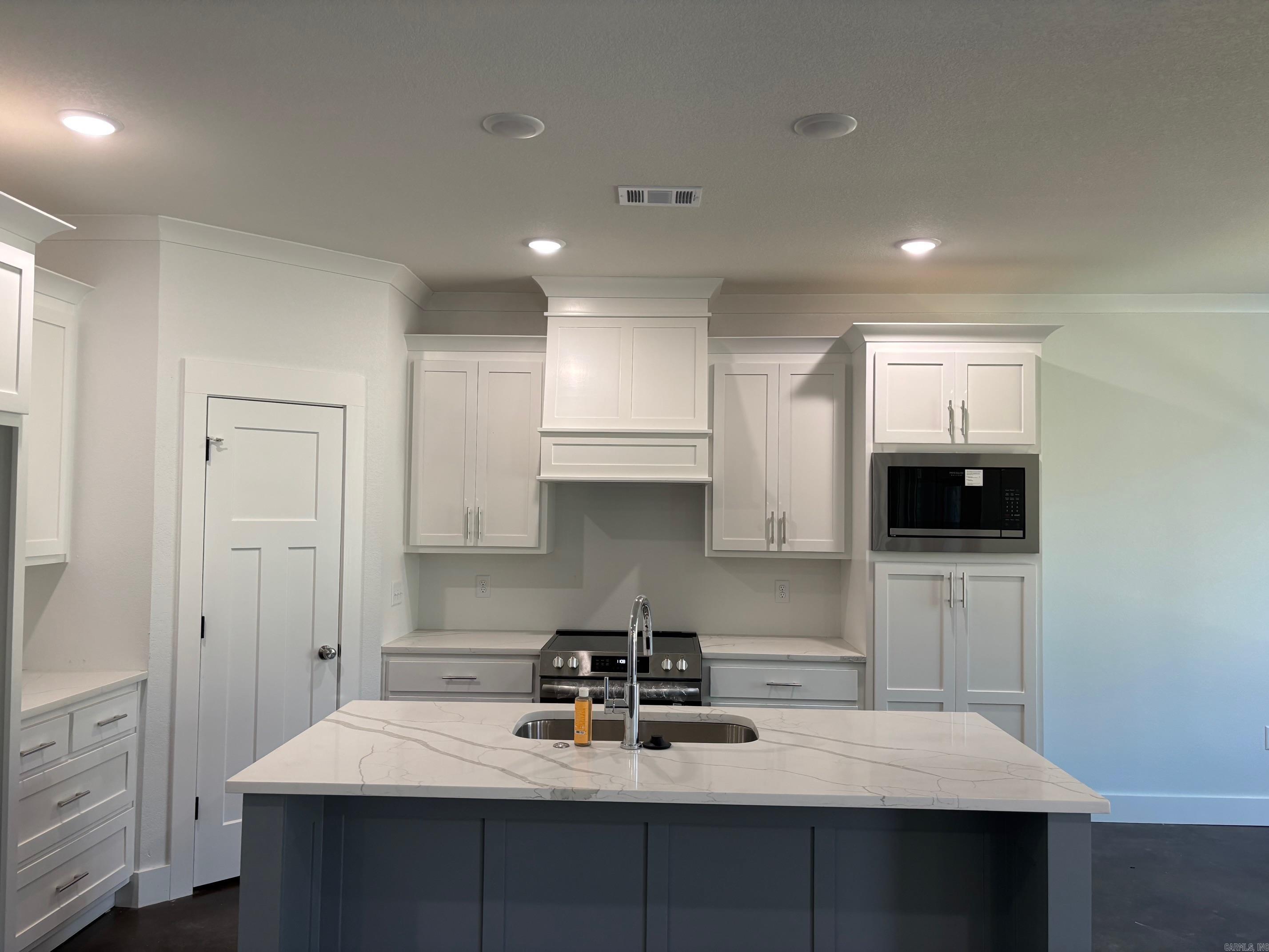 RIDGE VIEW - Residential