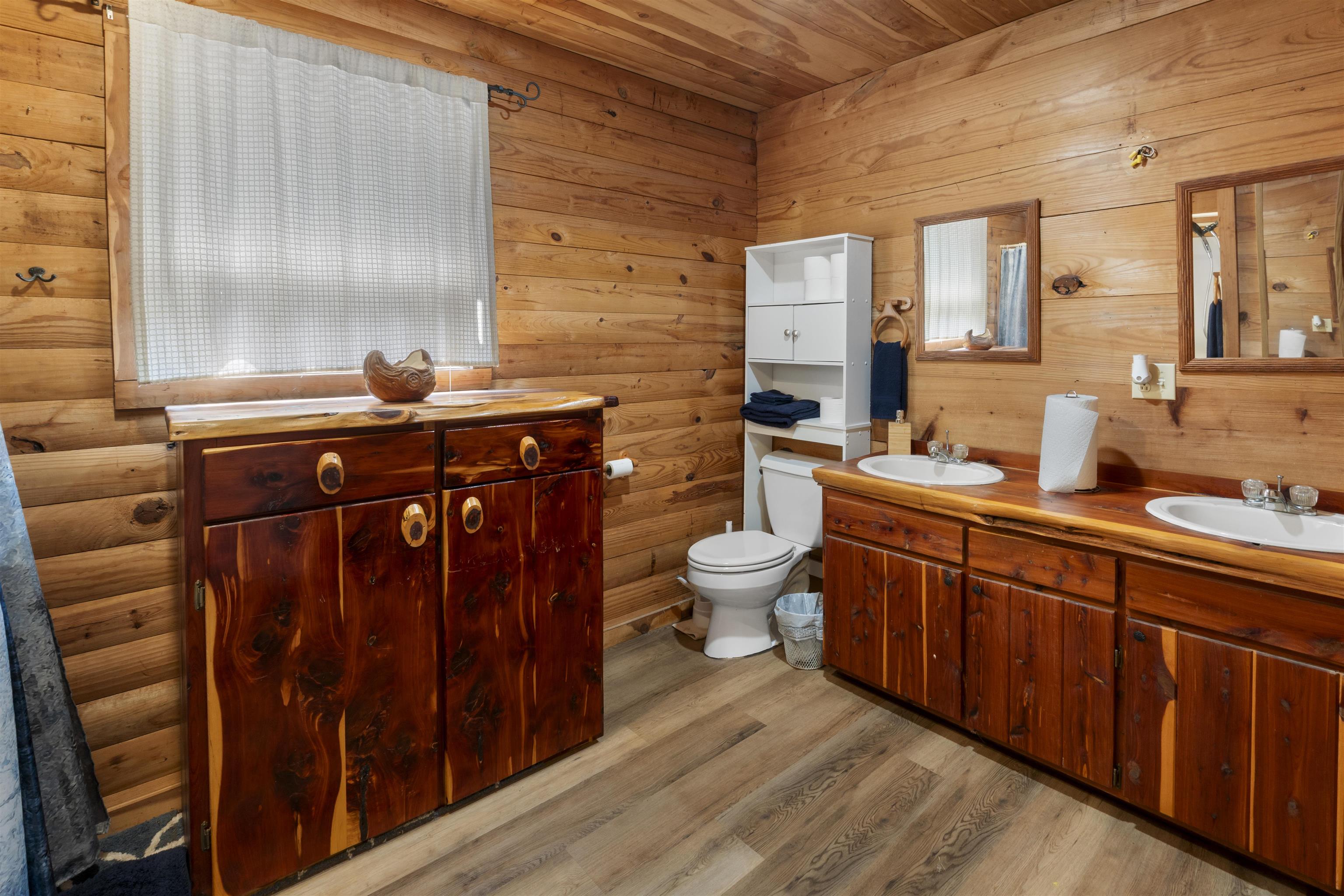 RIPPLIN SHOALS BLUFFS - Residential