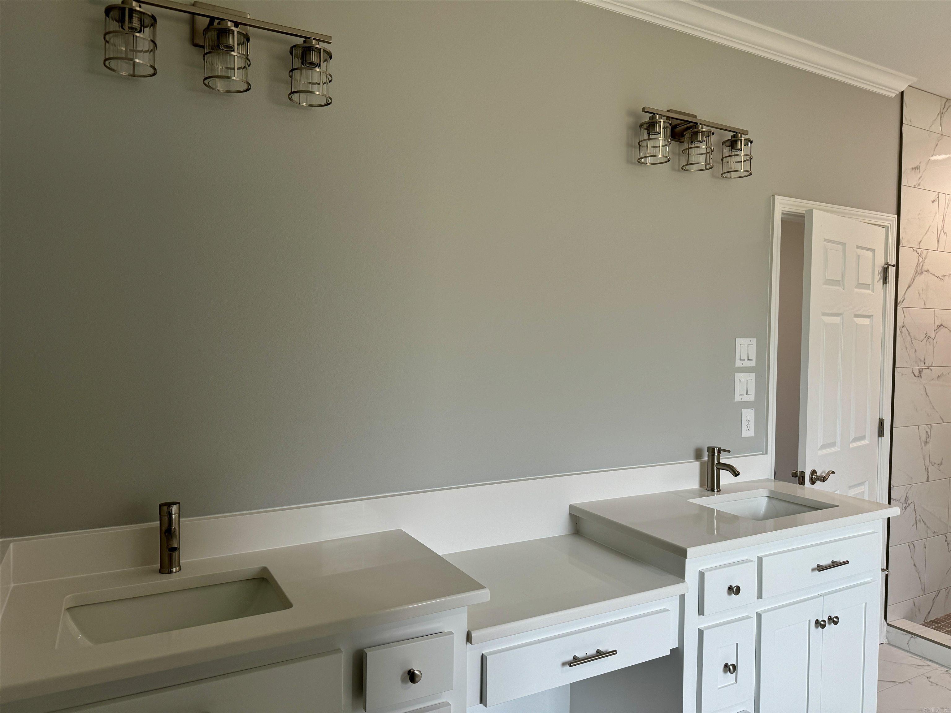 STONEYBROOK - Residential