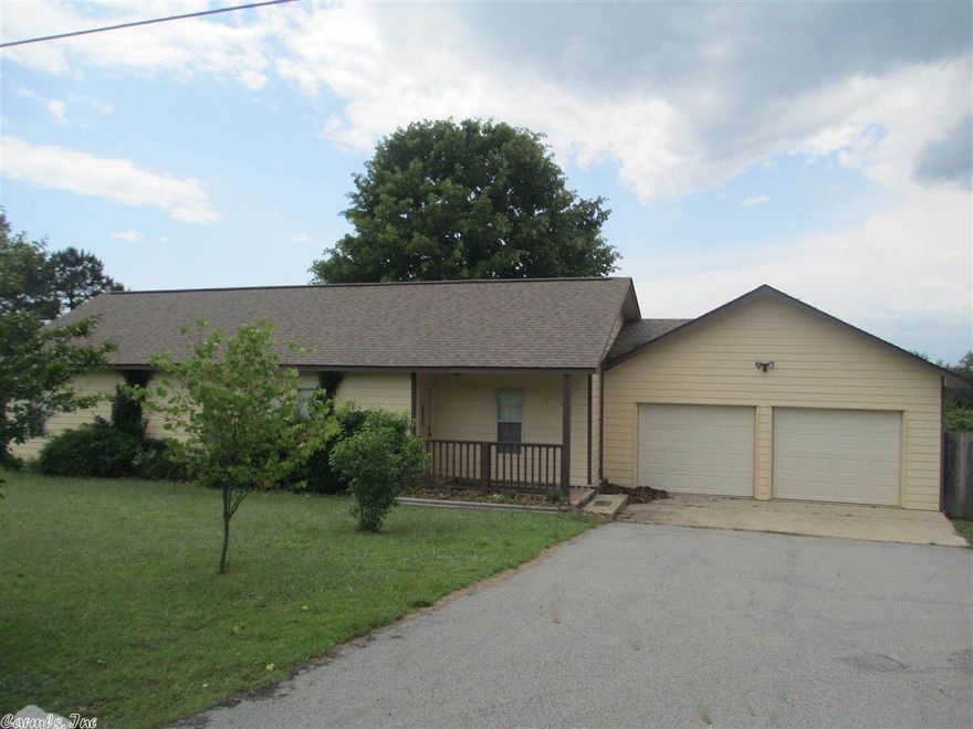 Well kept 2 bed 2 bath house with 2 car garage. It is located in a low traffic area with a big back yard and huge deck with shade trees. There is also separate laundry with desk/office area, open floor plan, French doors, vaulted ceiling in extra large living room, and walk-in closets in both bedrooms. This home is located just outside Heber Springs.