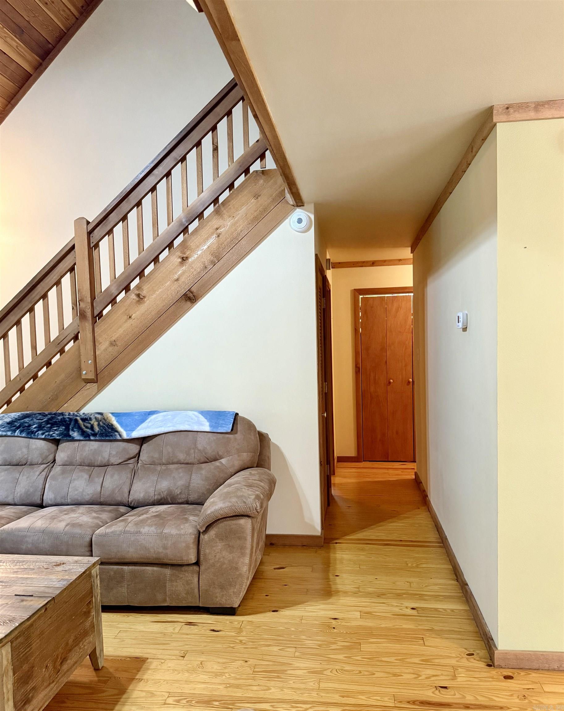 WHISPERING SPRINGS - Residential