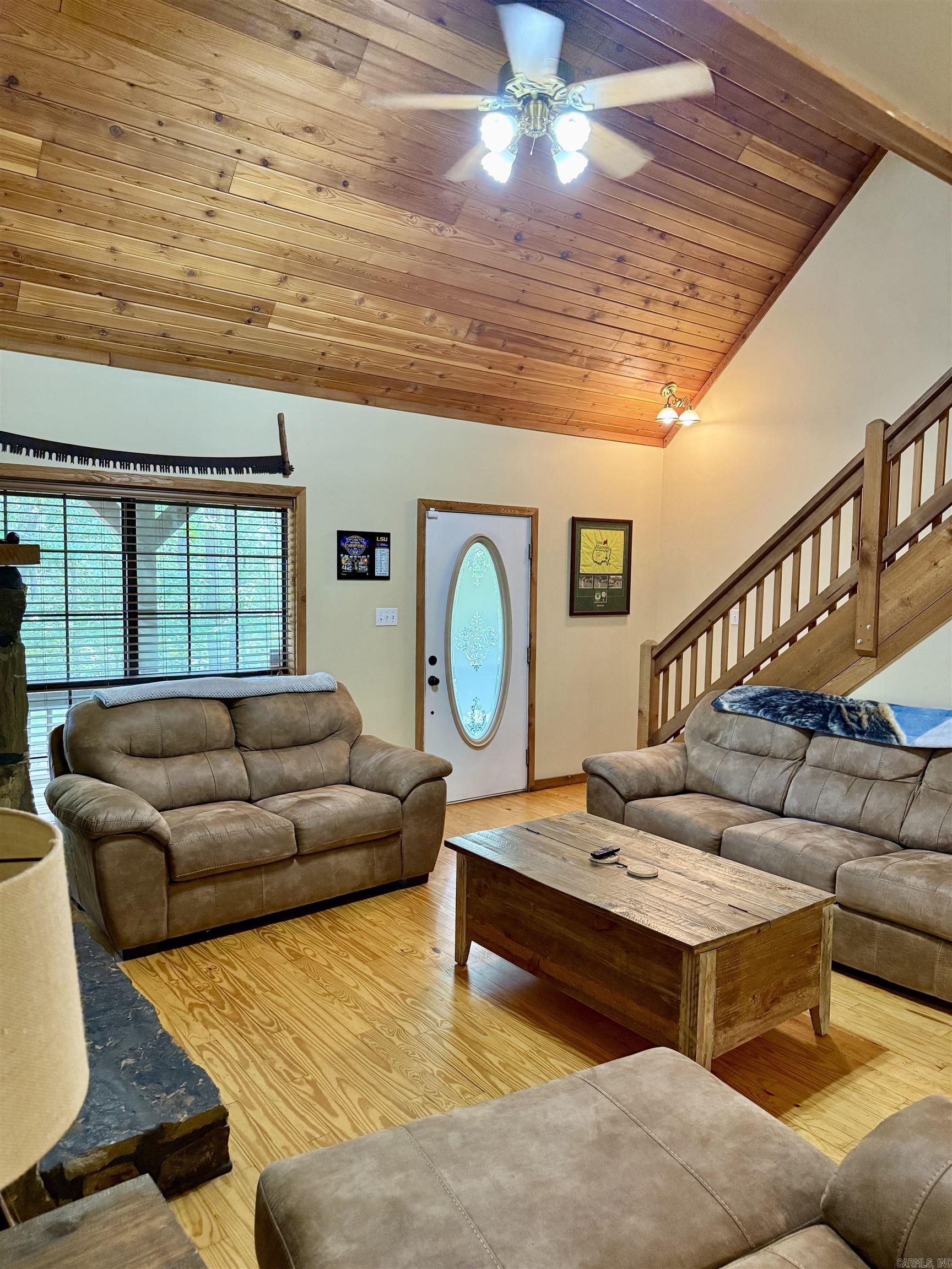 WHISPERING SPRINGS - Residential