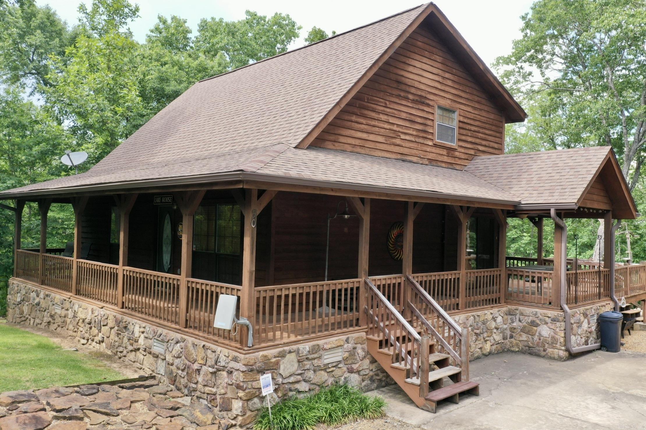 WHISPERING SPRINGS - Residential