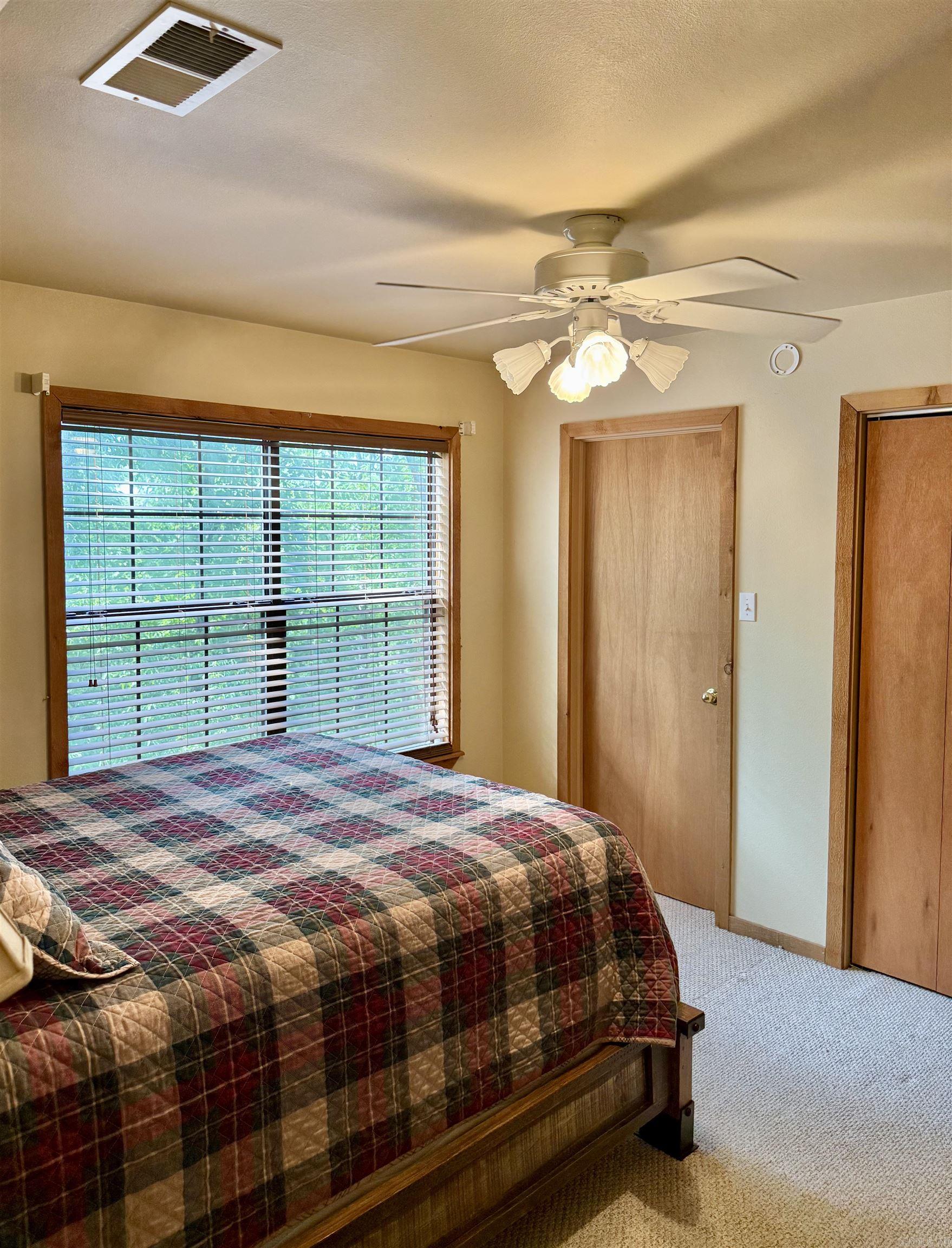 WHISPERING SPRINGS - Residential