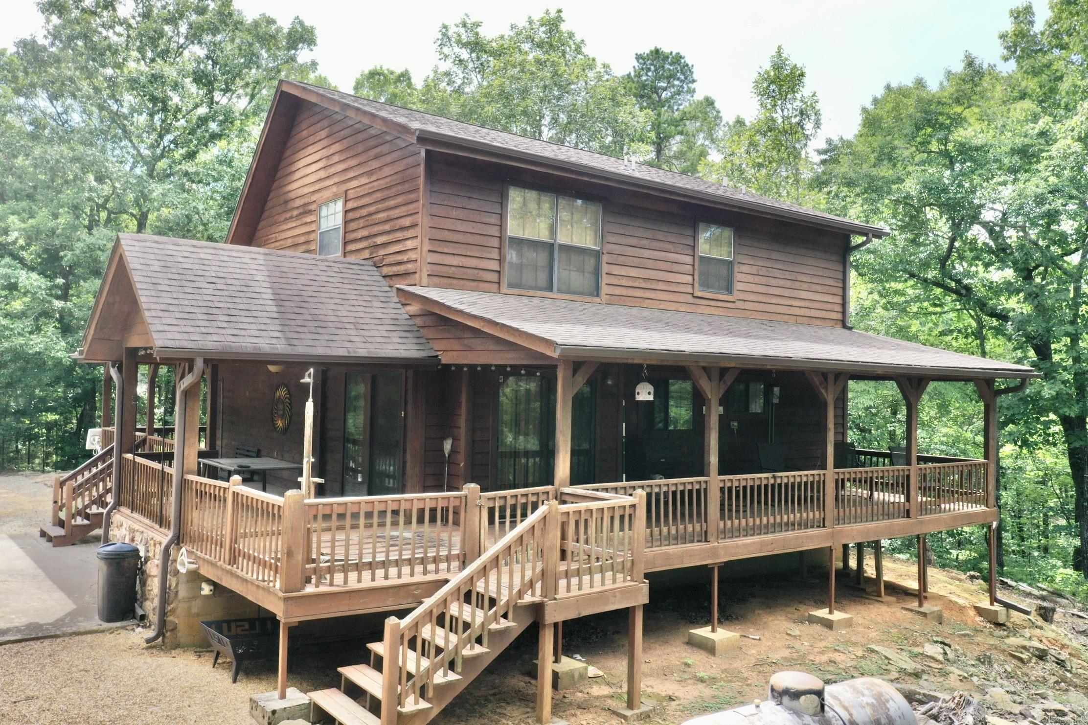 WHISPERING SPRINGS - Residential