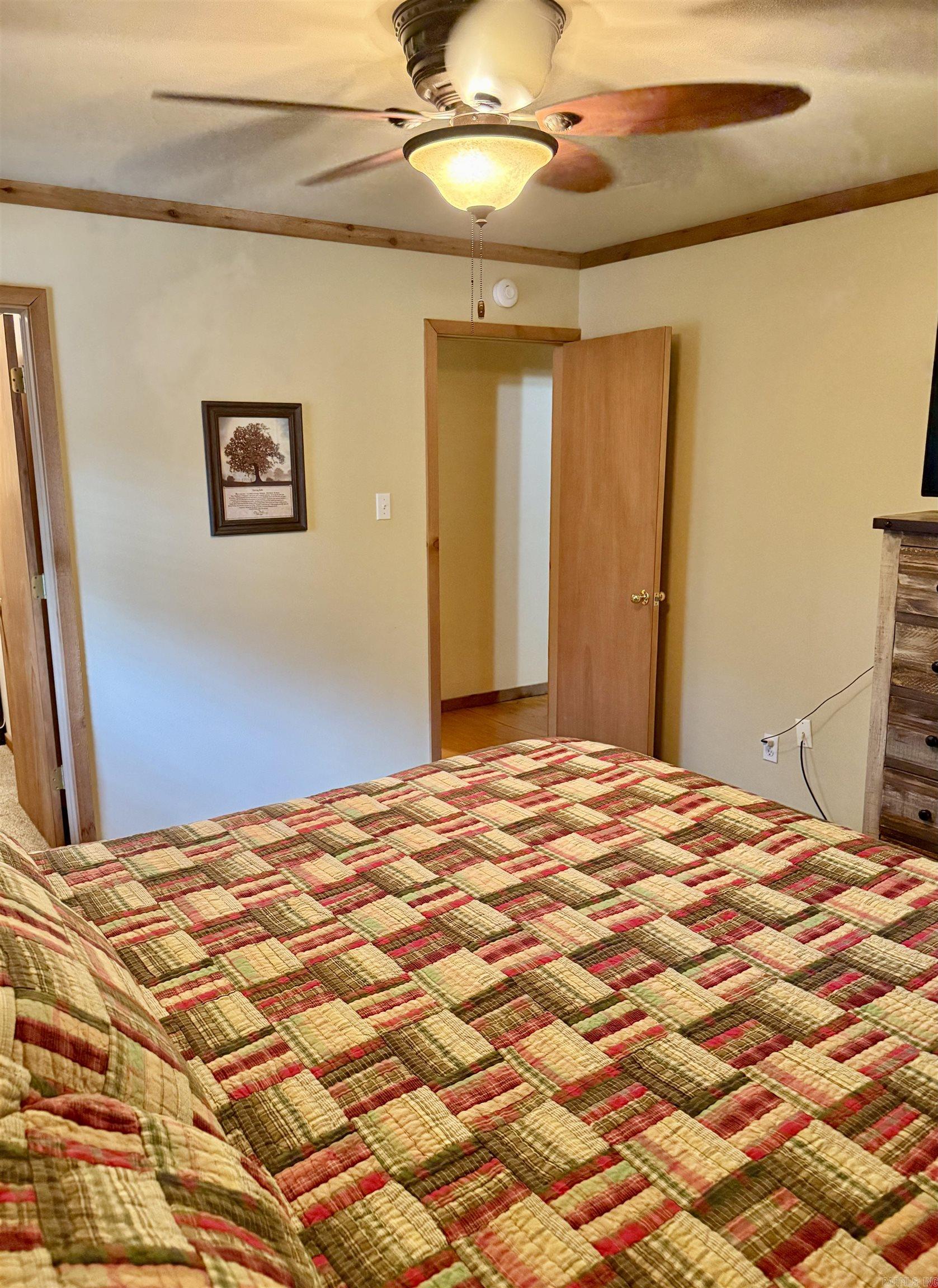 WHISPERING SPRINGS - Residential