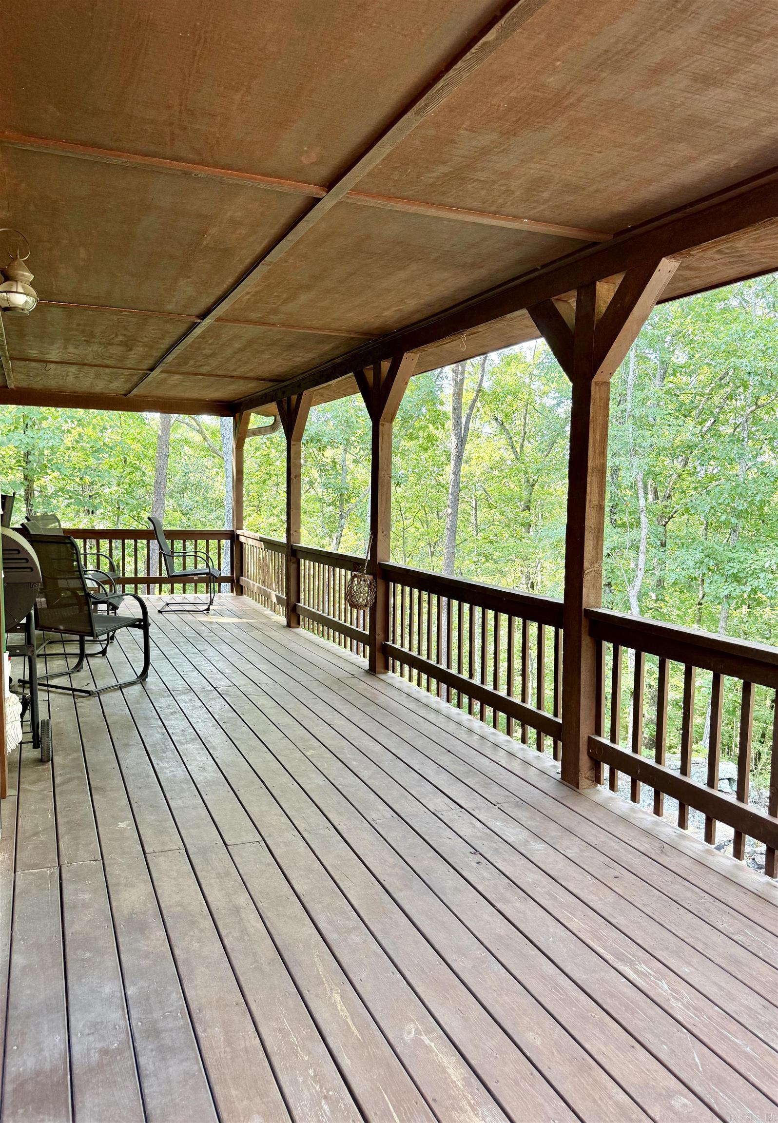 WHISPERING SPRINGS - Residential