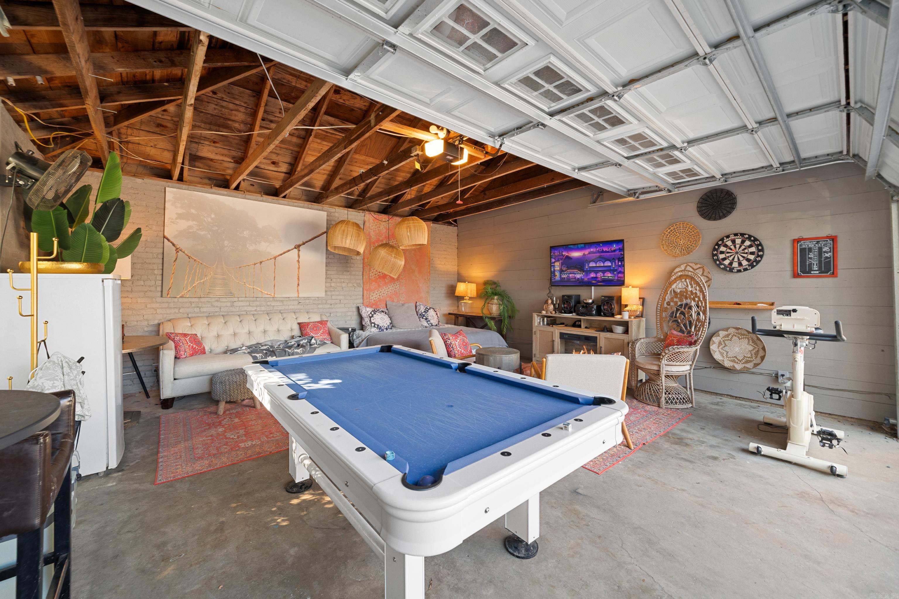 HSR BLK - Residential