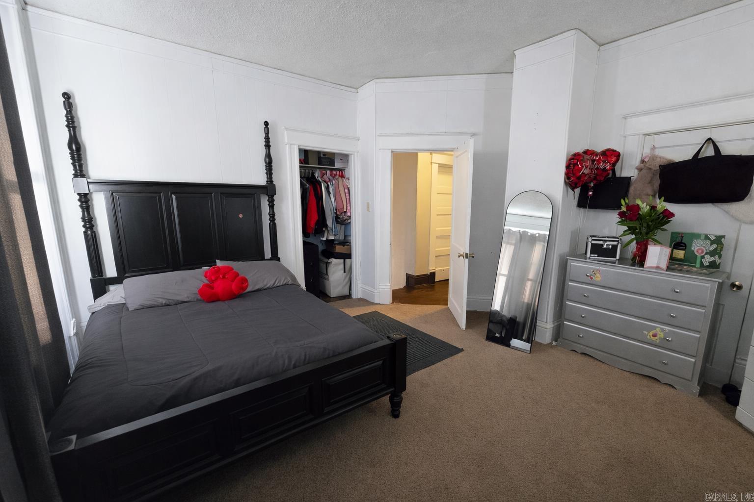 MOORE & PENZEL - Residential