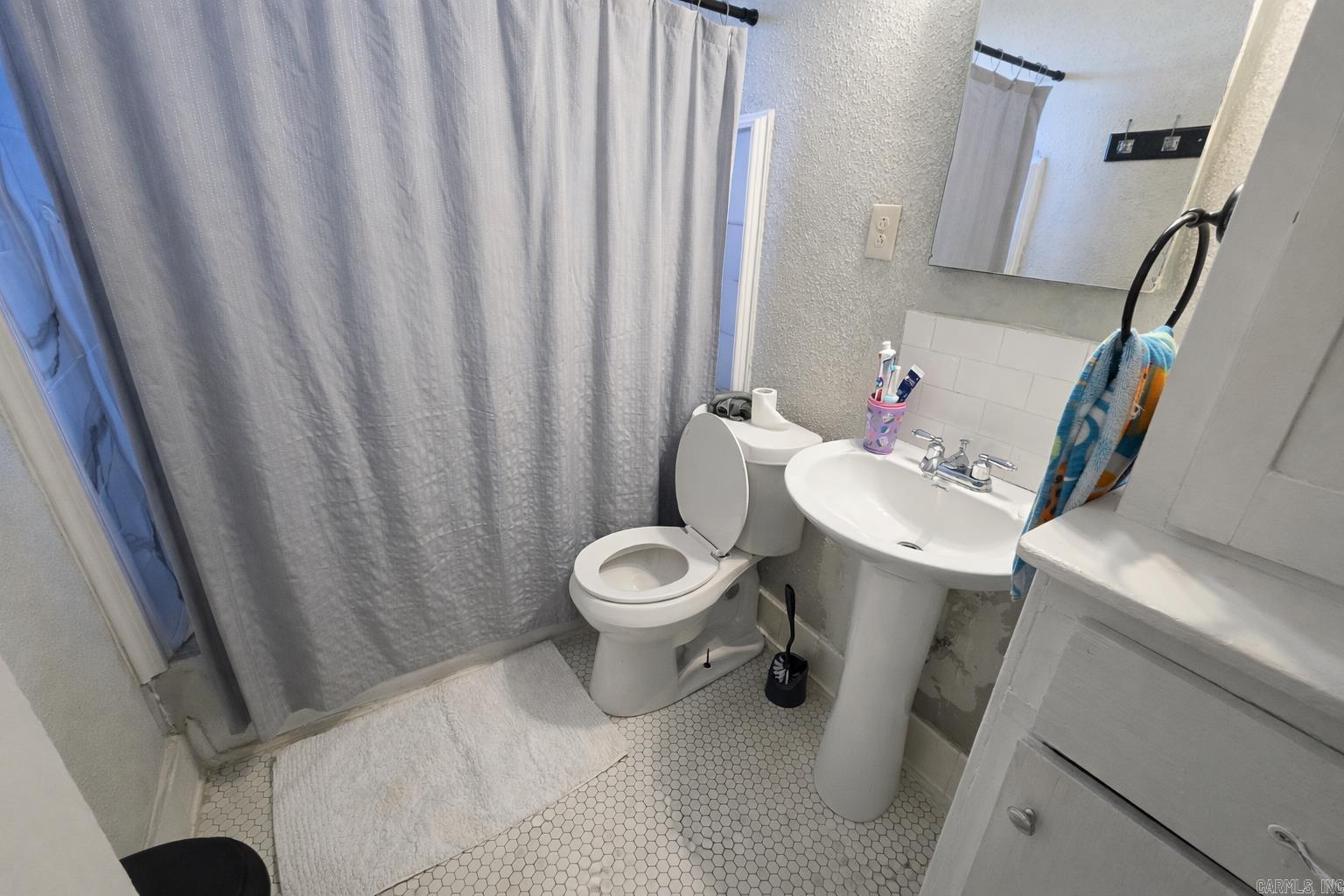 MOORE & PENZEL - Residential