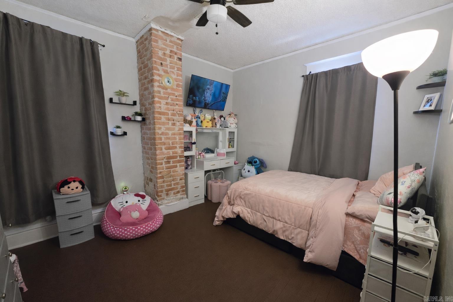 MOORE & PENZEL - Residential