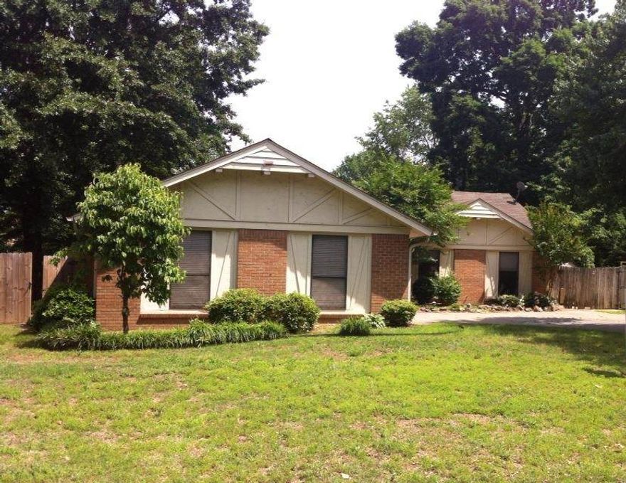 Large 3 bedroom home in Lakewood Subdivision Priced to sell. Nice back yard full fenced."contact listing agent for seller disclosure form prior to writing an offer. Seller requires that potential buyers execute the disclosure and submit with their offer in order to be considered."