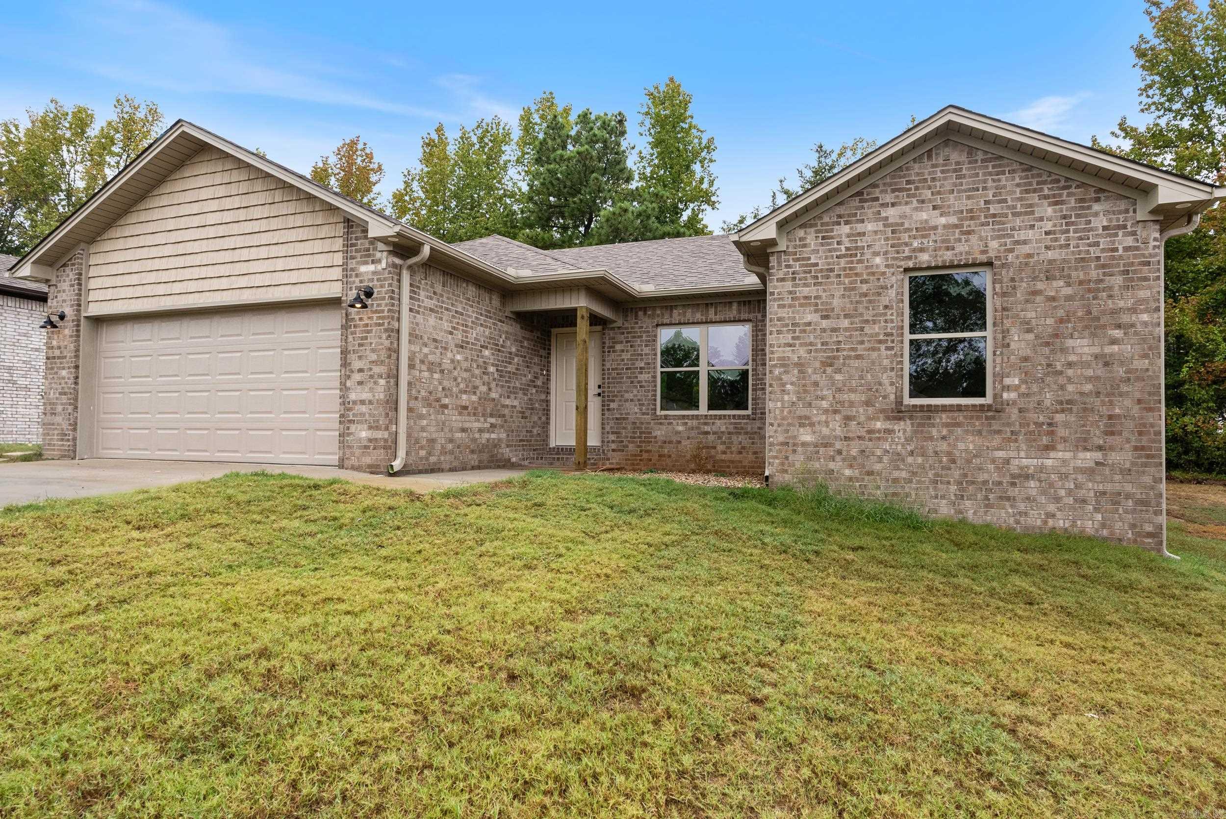 PAW'S PLACE - Residential
