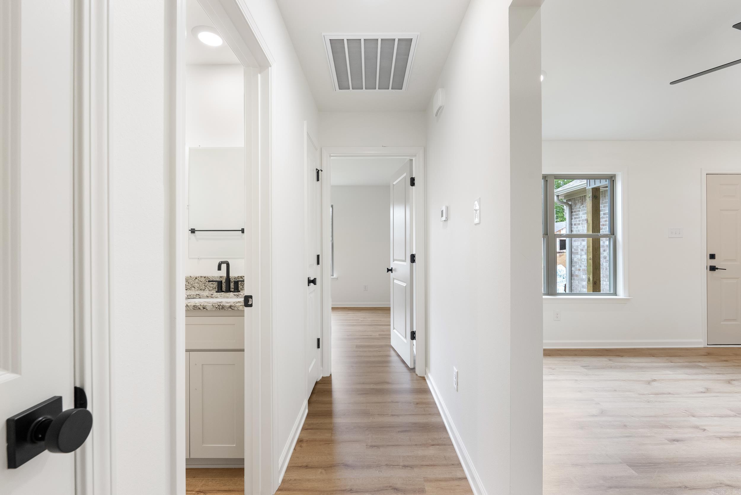 PAW'S PLACE - Residential