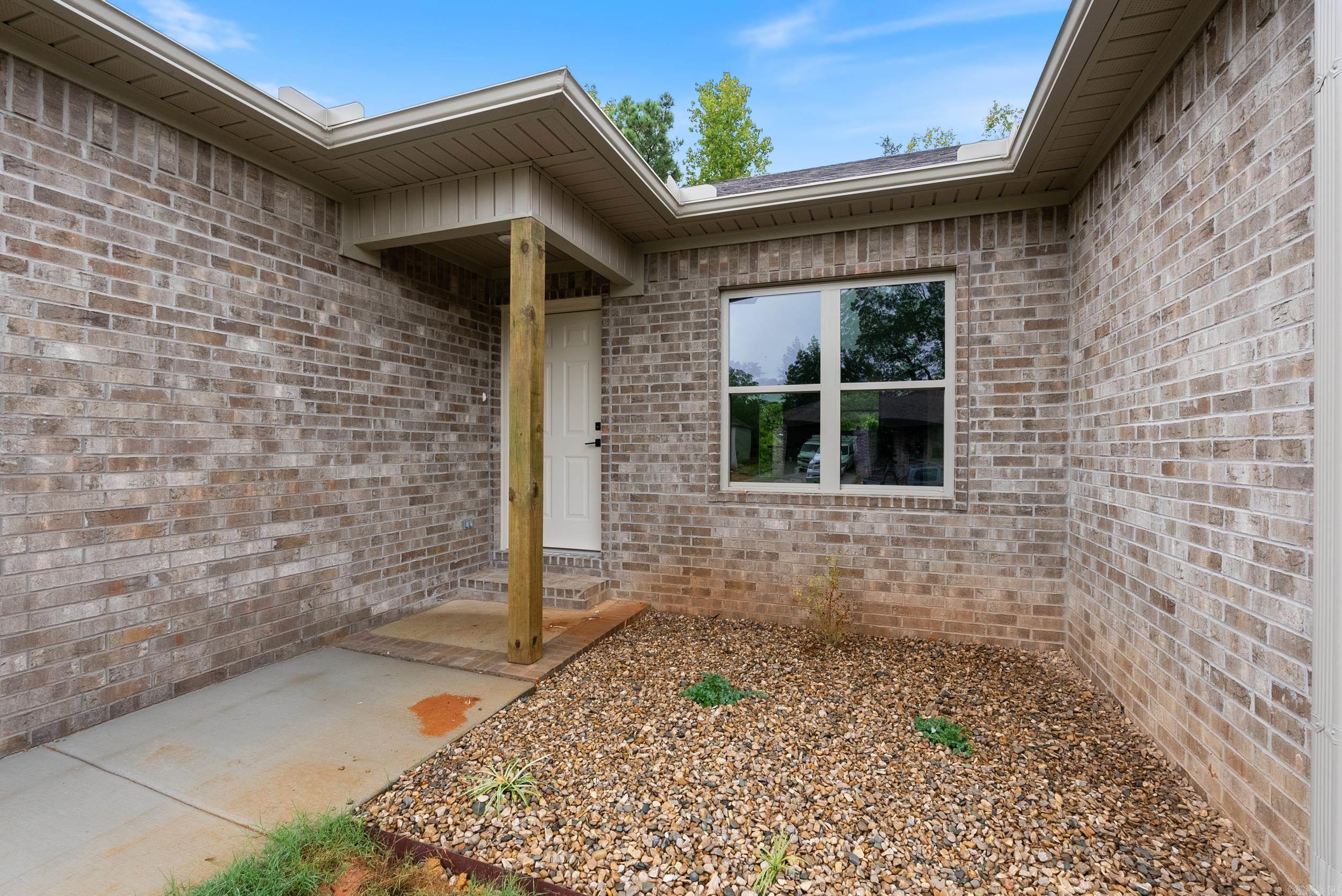 PAW'S PLACE - Residential