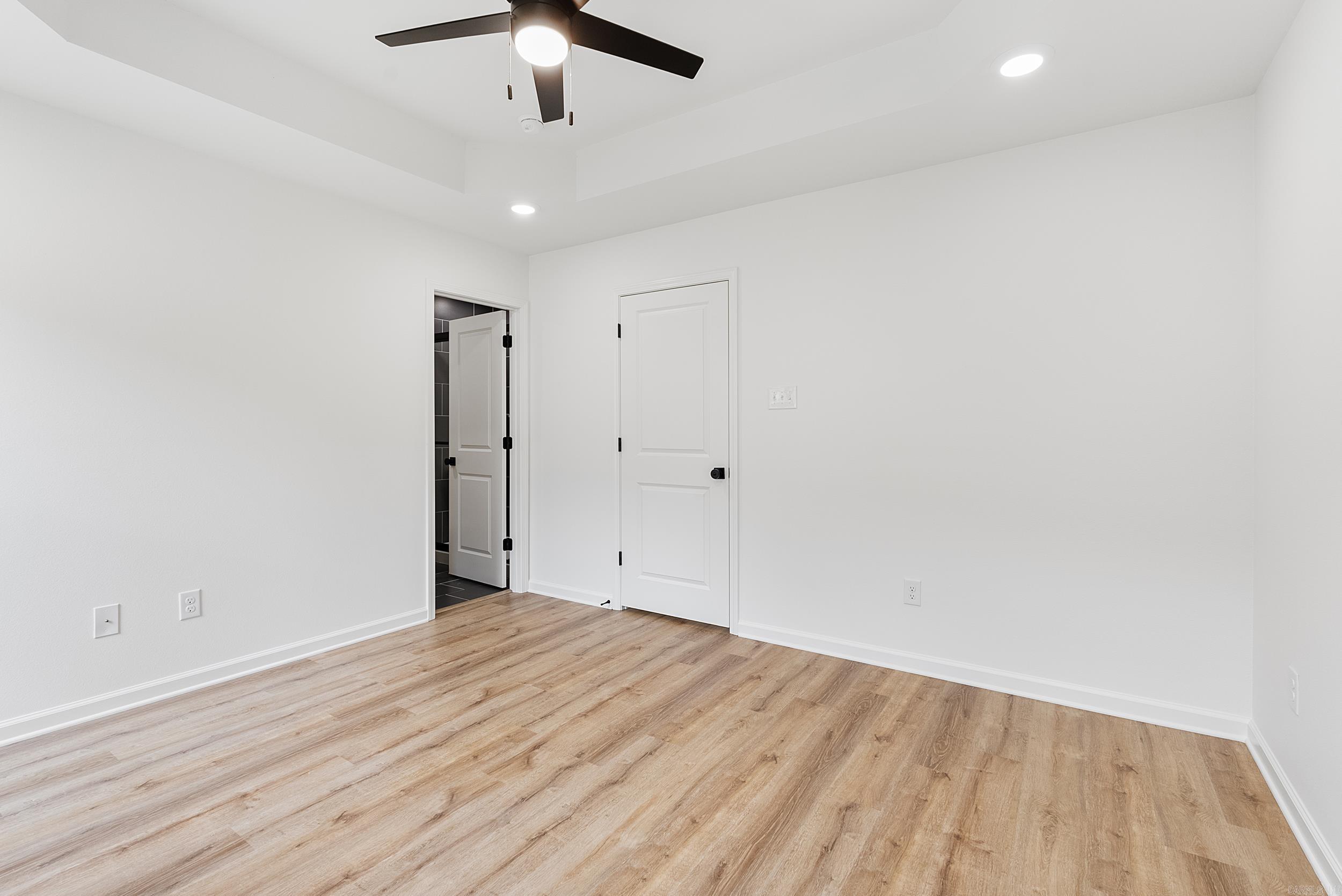 PAW'S PLACE - Residential