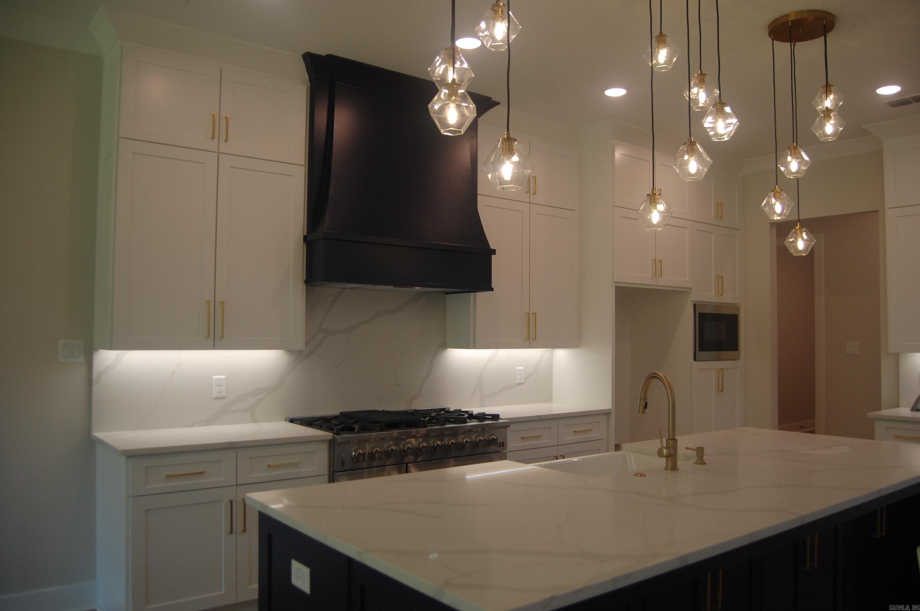 CHENAL VALLEY ABINGTON COURT - Residential