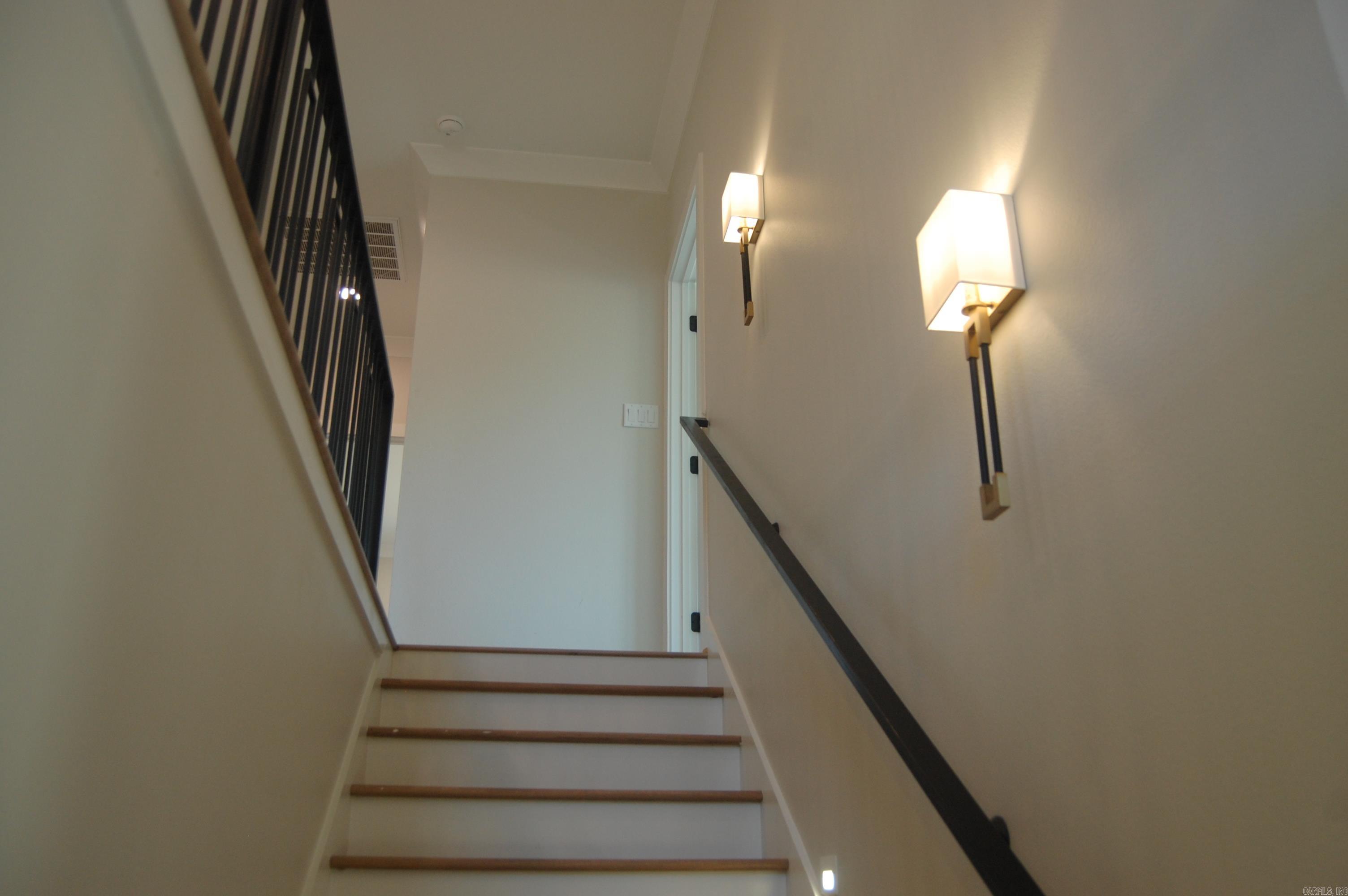 CHENAL VALLEY ABINGTON COURT - Residential