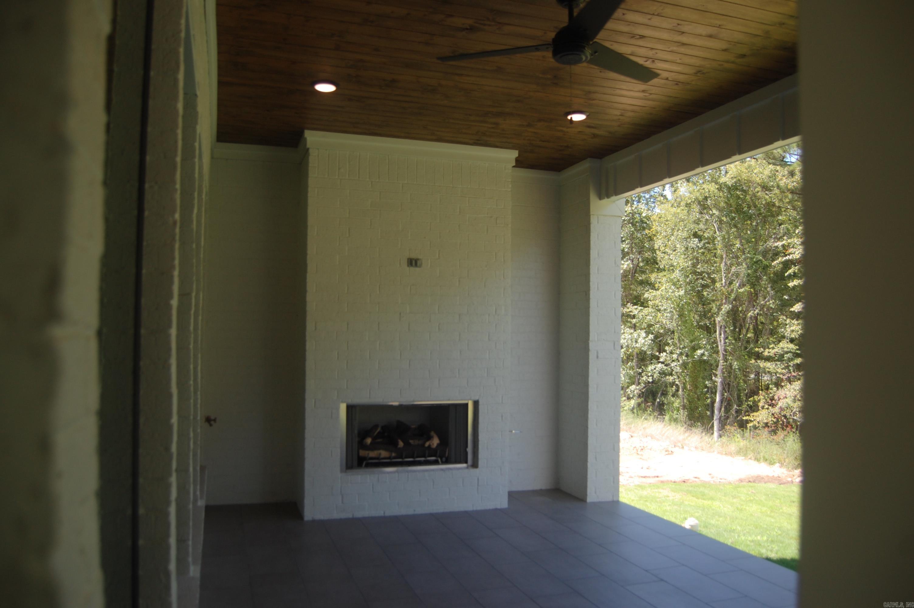 CHENAL VALLEY ABINGTON COURT - Residential