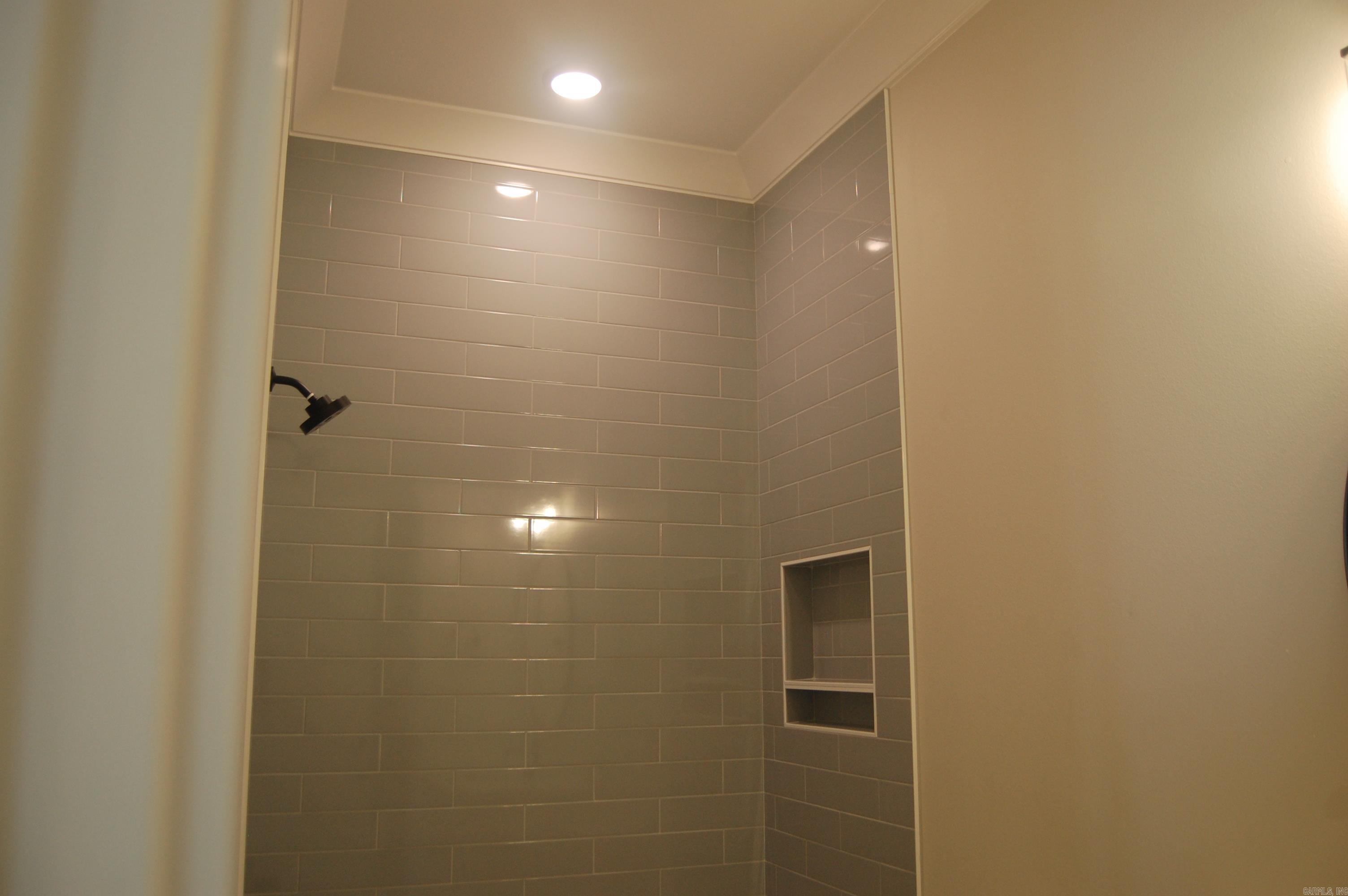 CHENAL VALLEY ABINGTON COURT - Residential