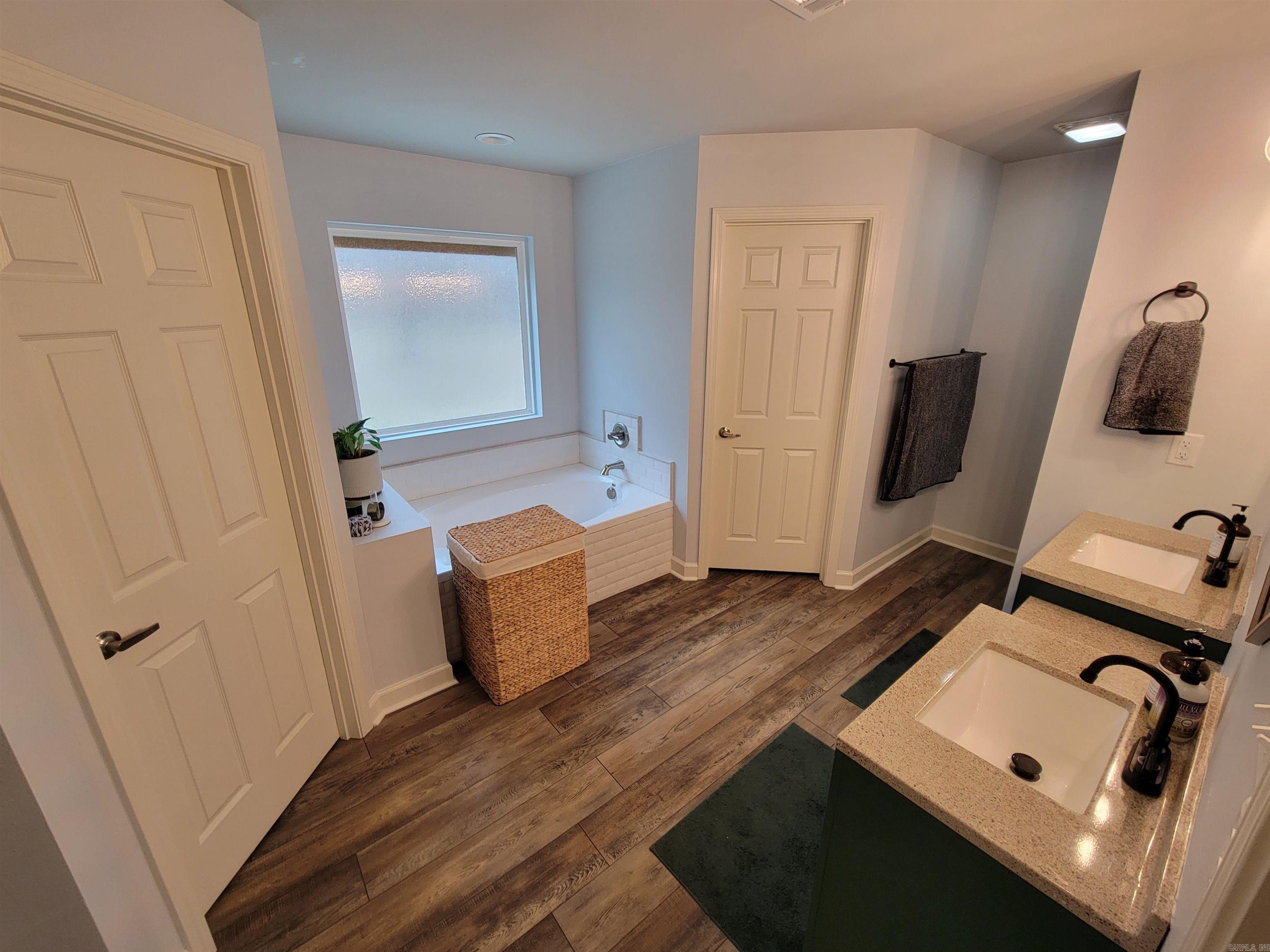 HONOR'S PLACE - Residential