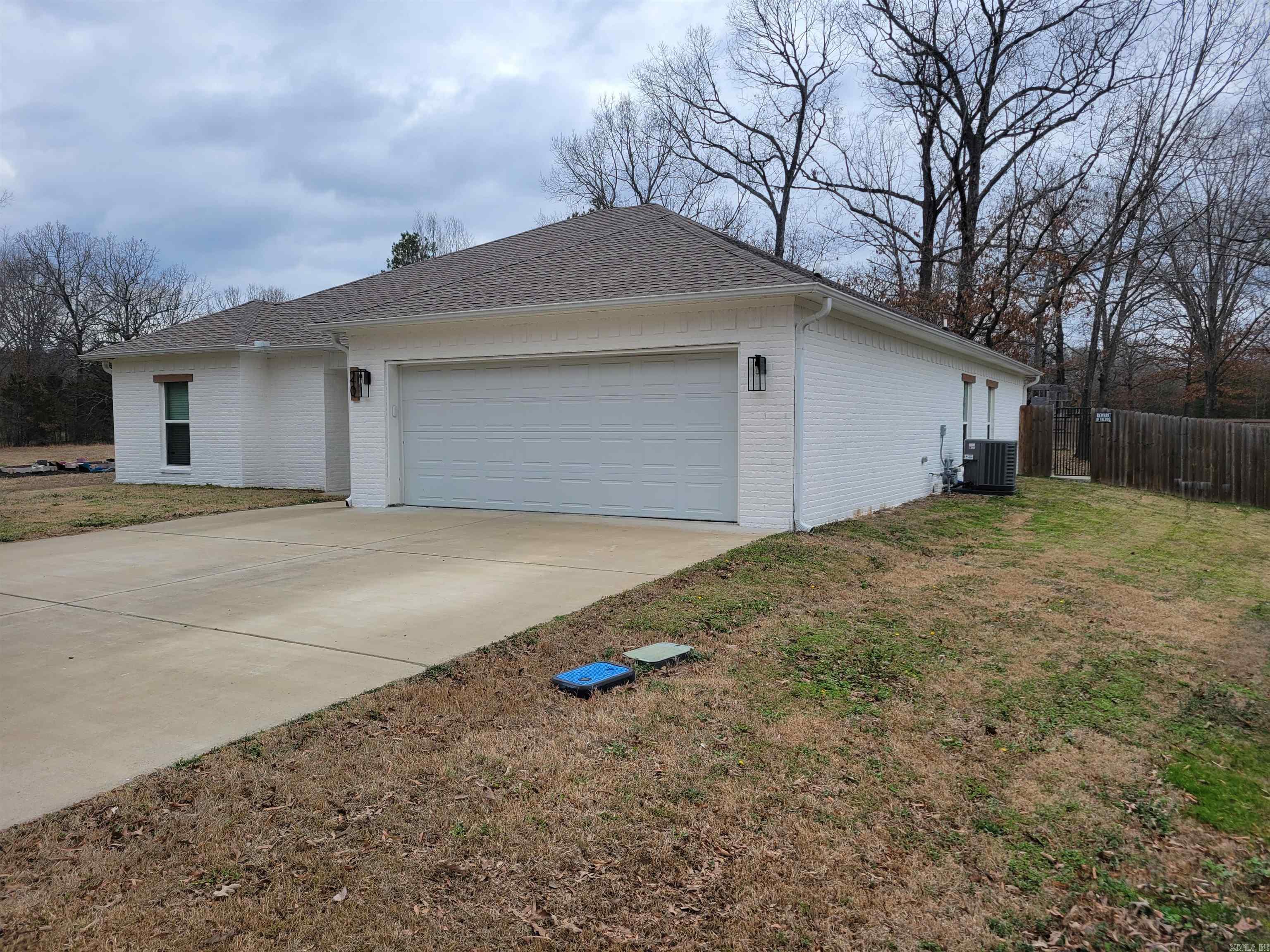 HONOR'S PLACE - Residential