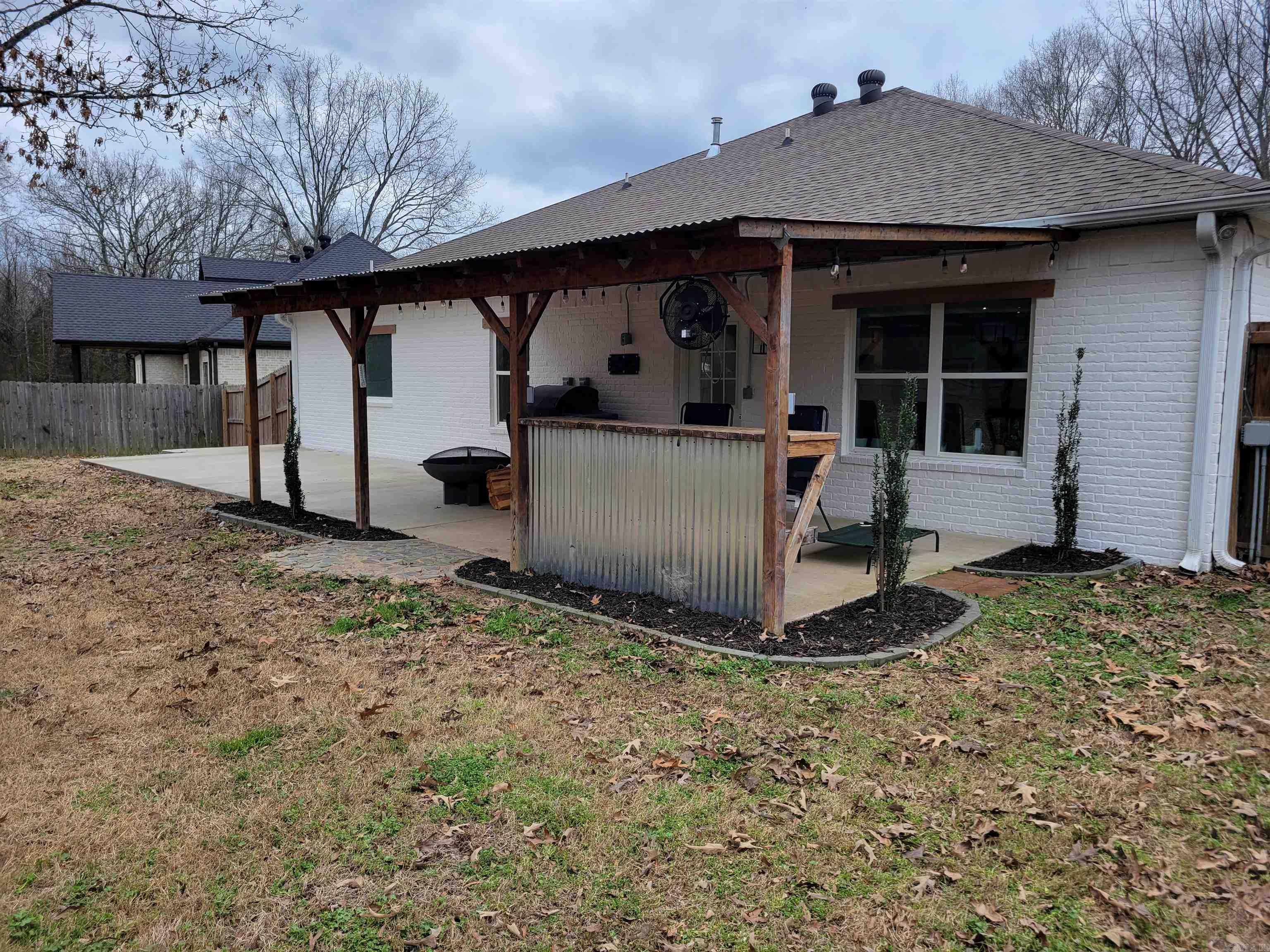 HONOR'S PLACE - Residential