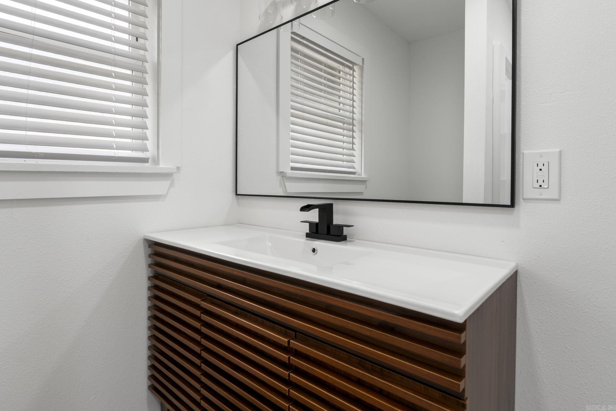 DIERKS HAYS 2ND - Residential