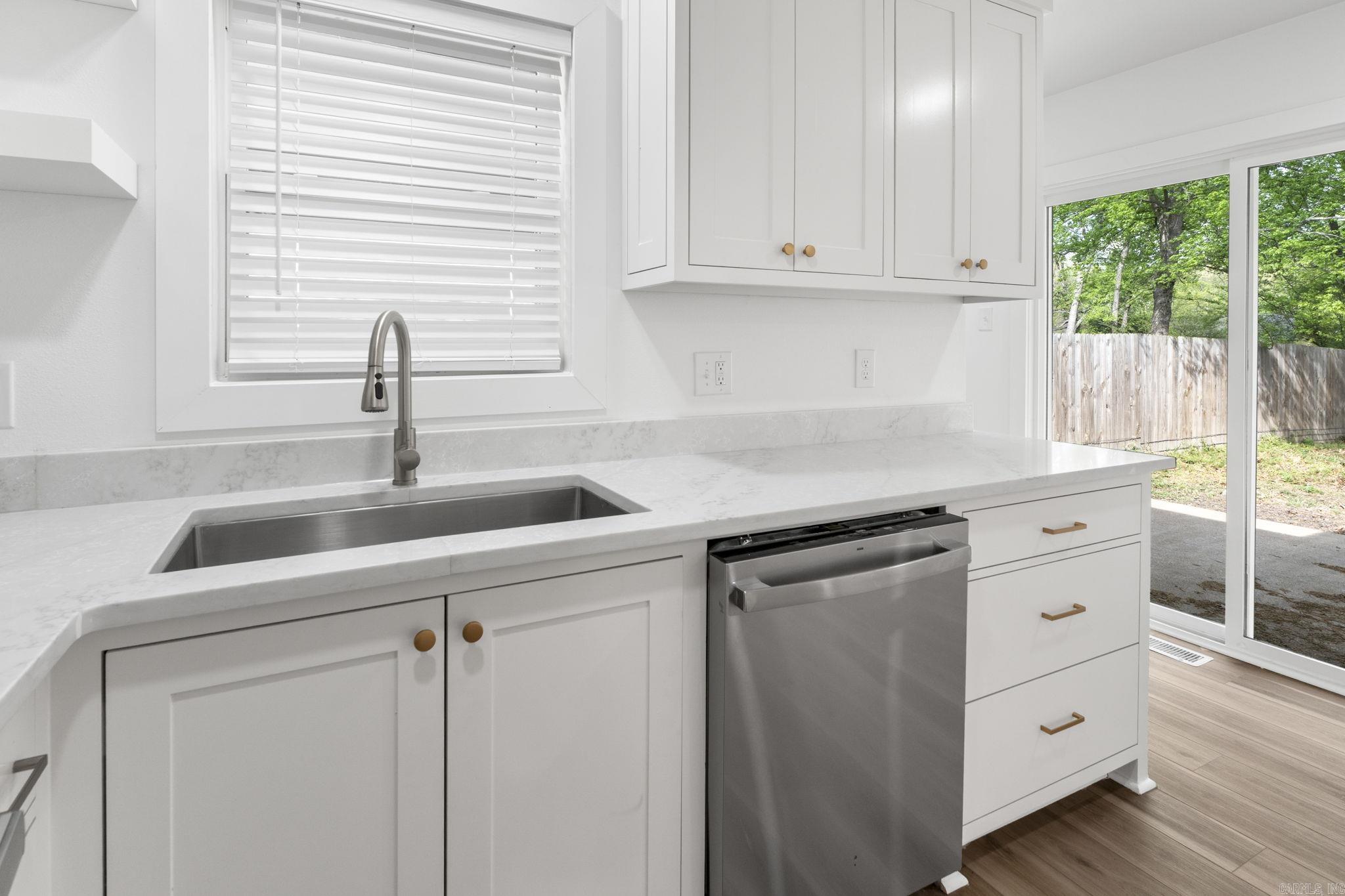 DIERKS HAYS 2ND - Residential