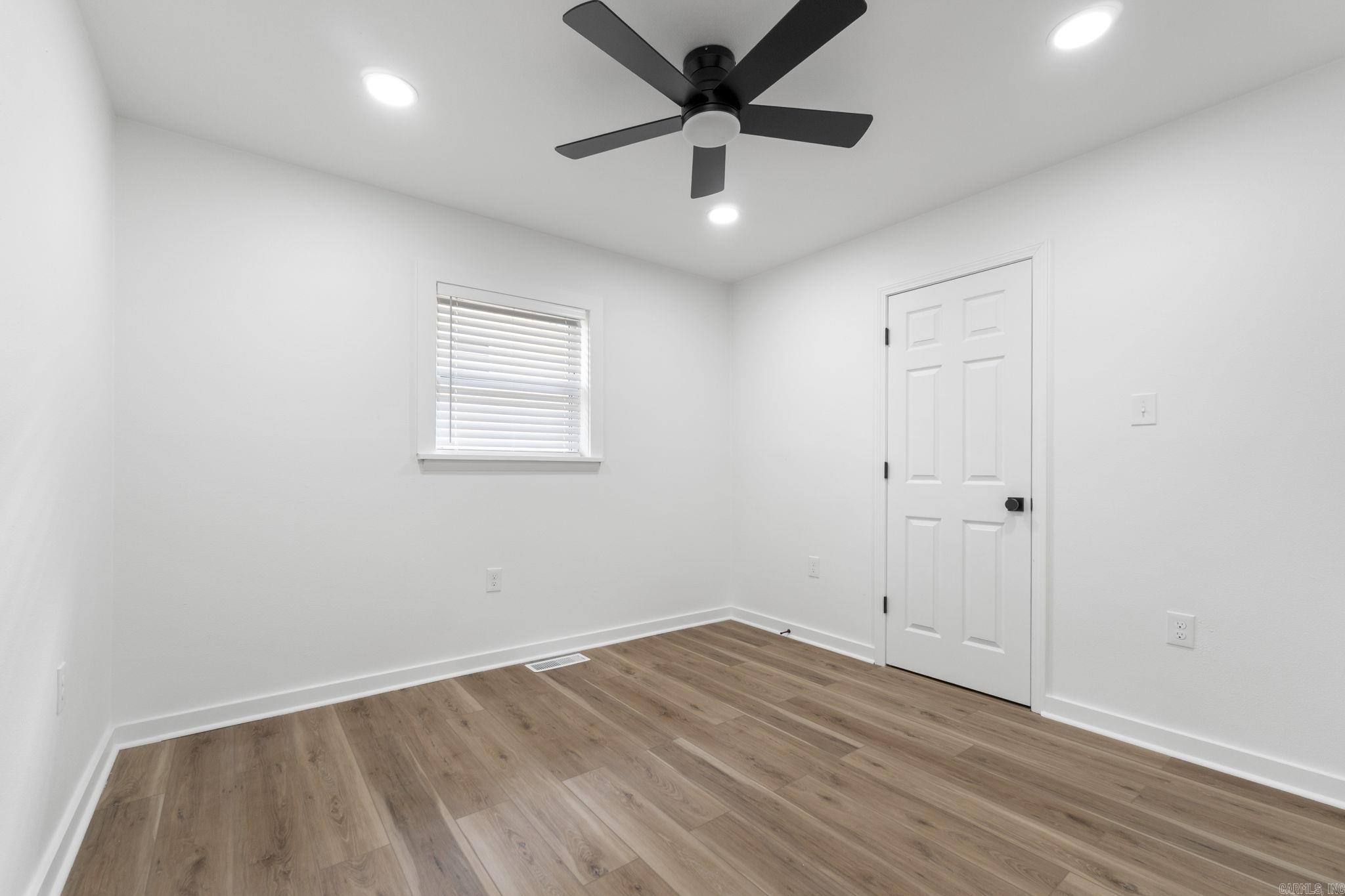 DIERKS HAYS 2ND - Residential