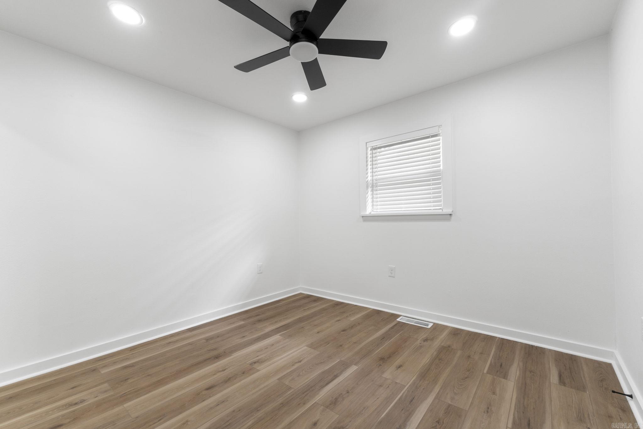 DIERKS HAYS 2ND - Residential