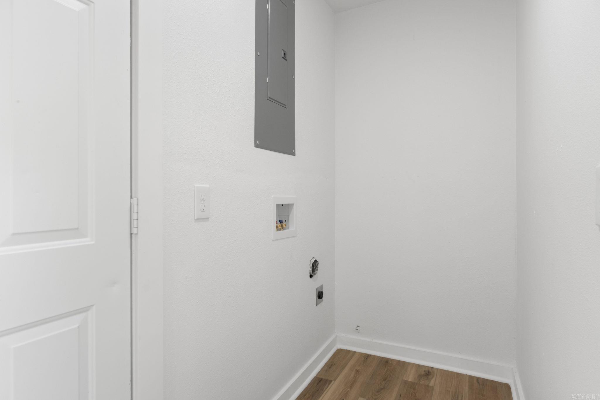 DIERKS HAYS 2ND - Residential