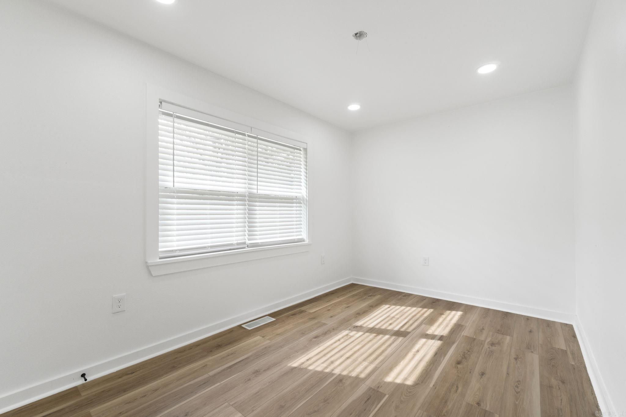 DIERKS HAYS 2ND - Residential