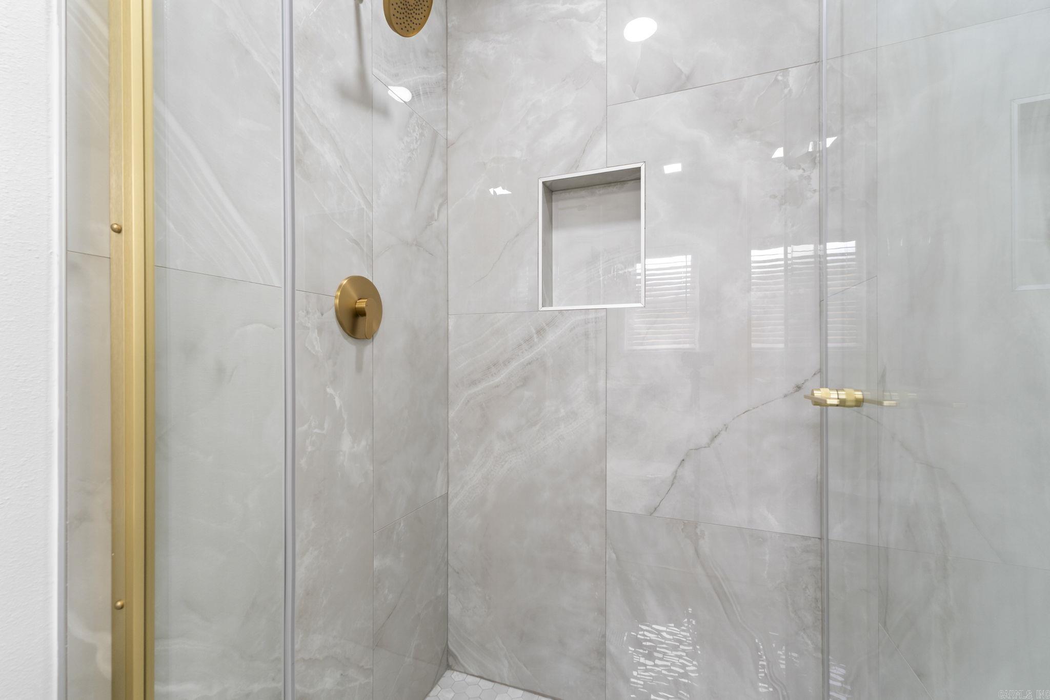 DIERKS HAYS 2ND - Residential