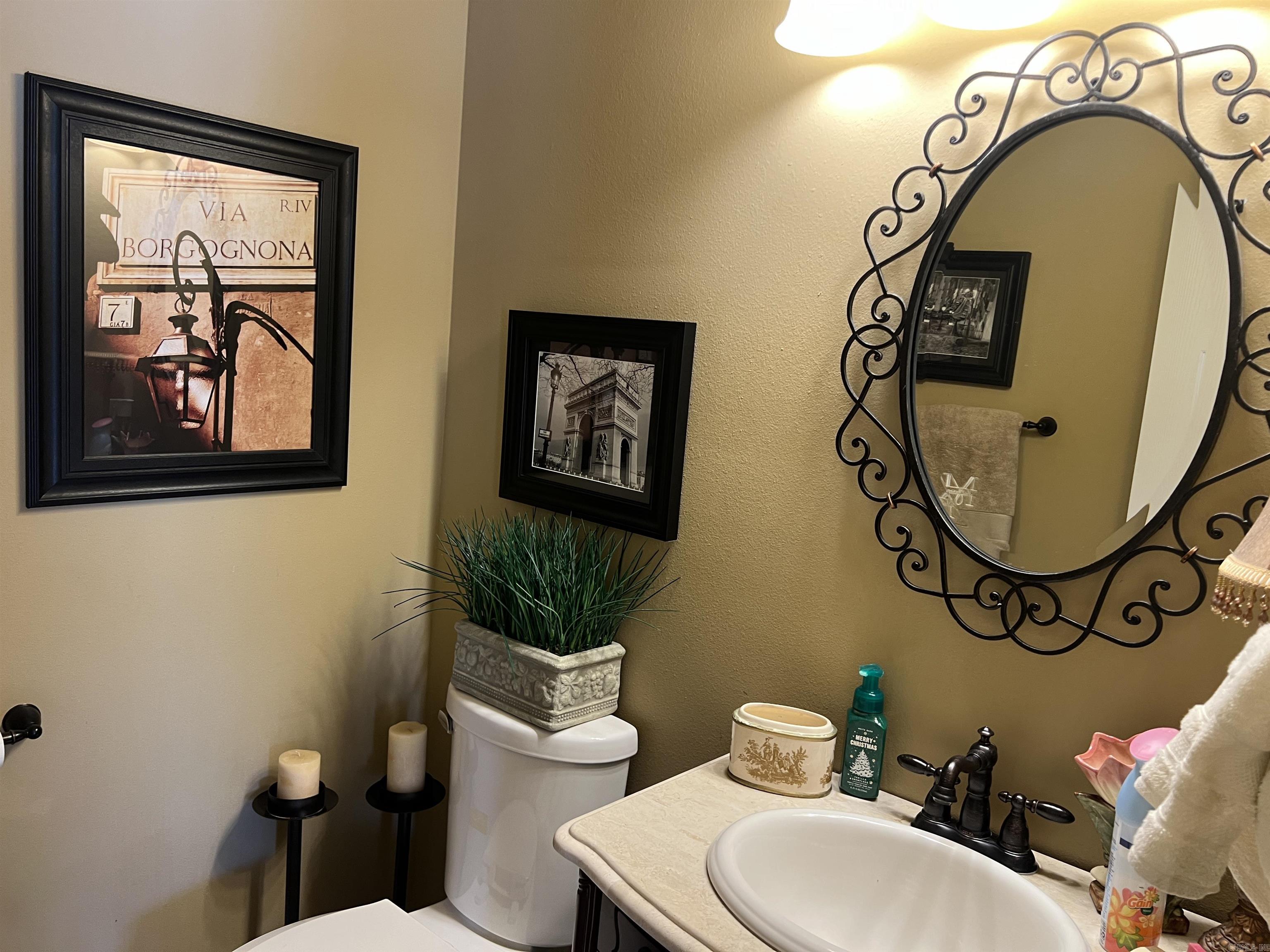 NESTLEWOOD EAST - Residential