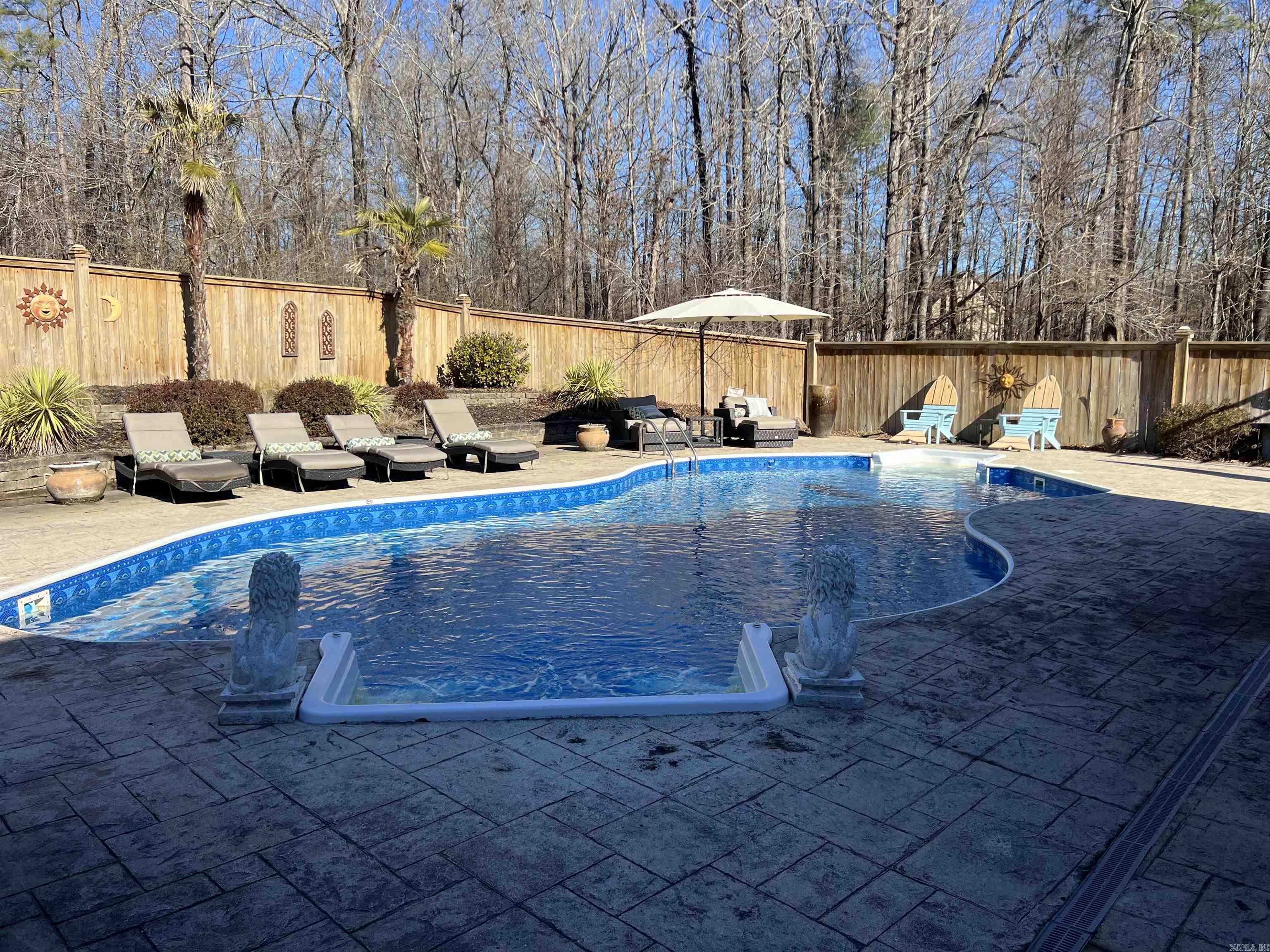 NESTLEWOOD EAST - Residential