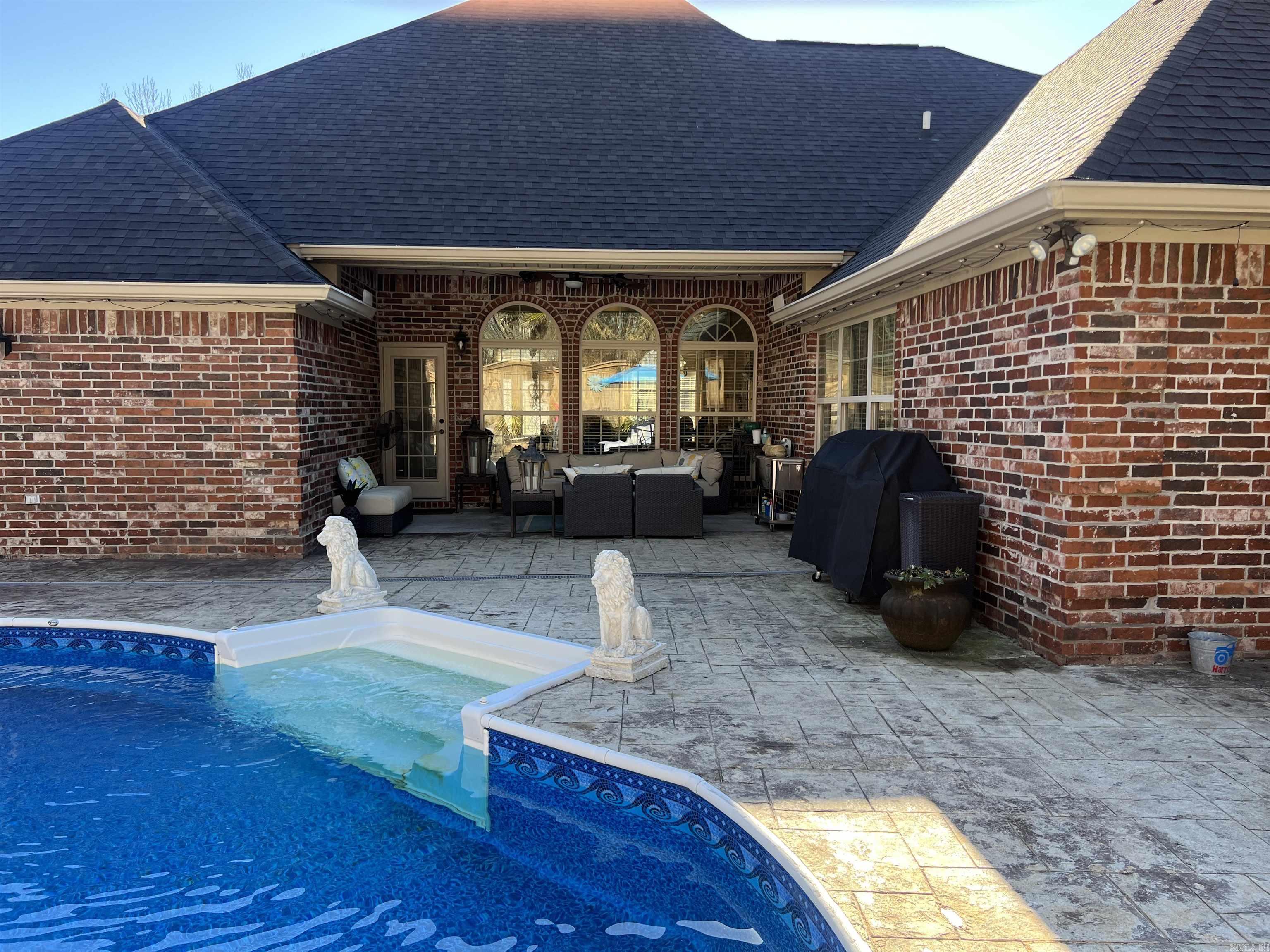 NESTLEWOOD EAST - Residential