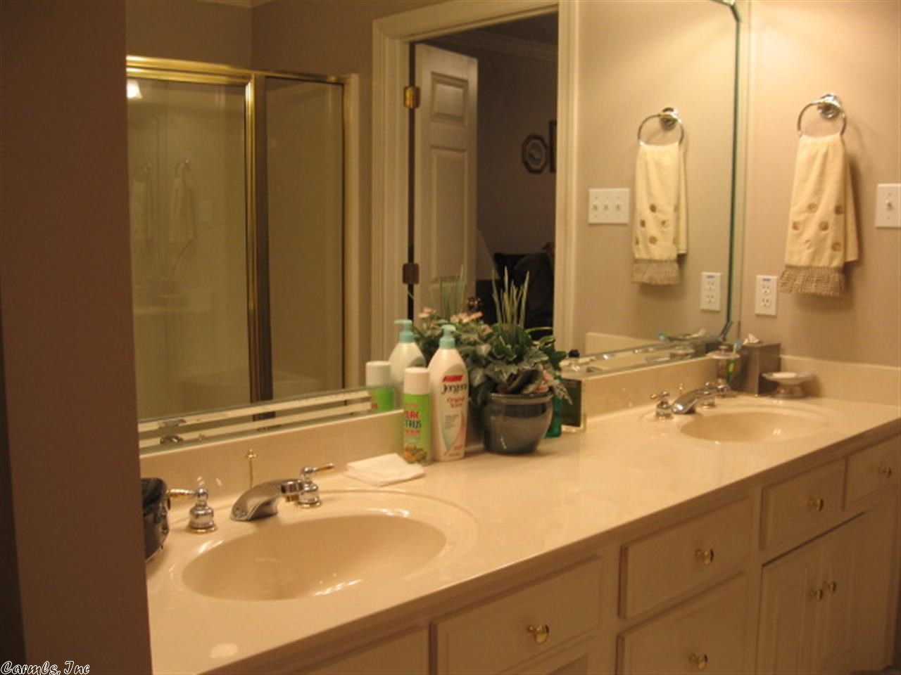 COUNTRY CLUB OF ARK THE - Residential